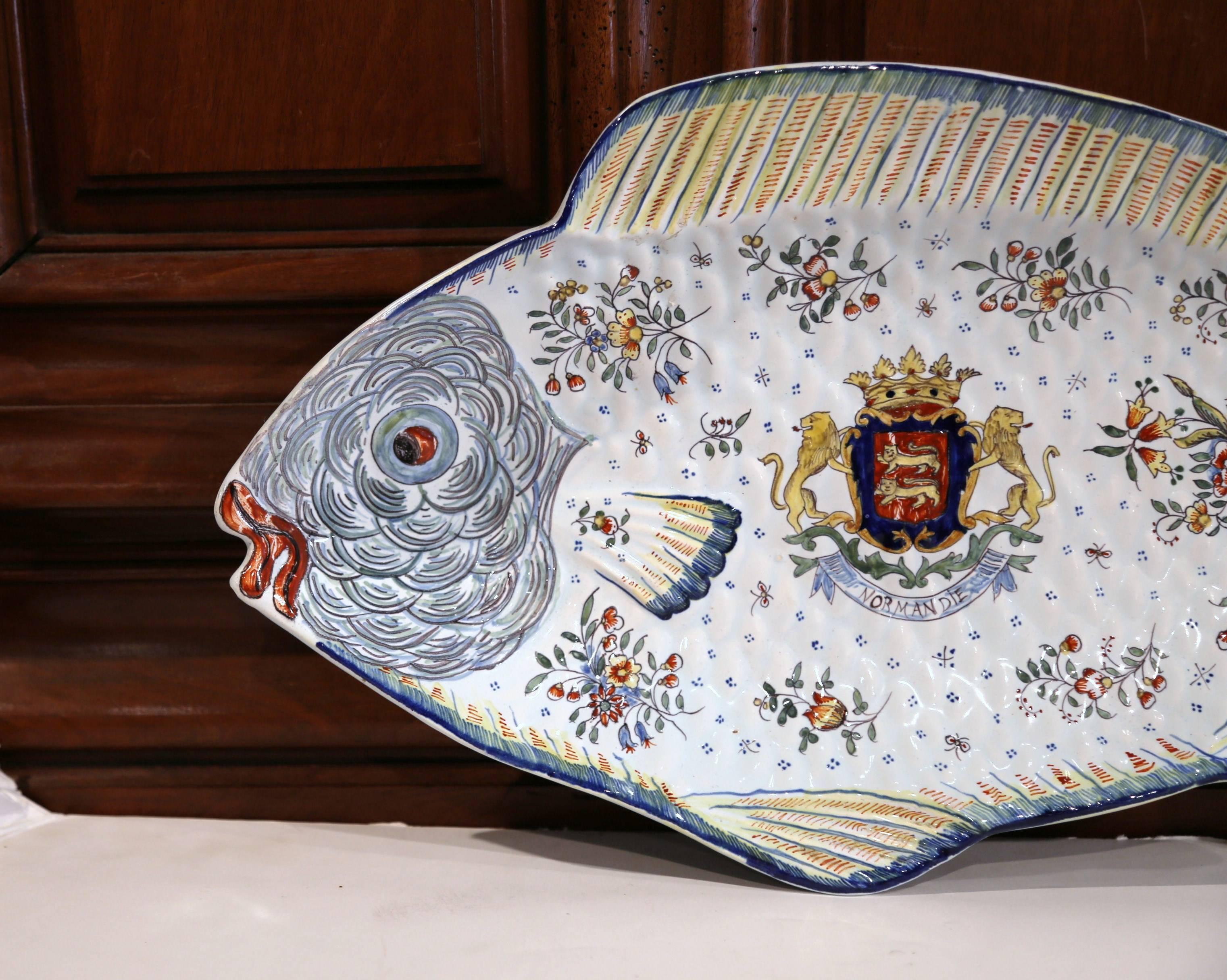 Hand-Painted Early 20th Century French Hand Painted Faience Fish Platter from Normandy