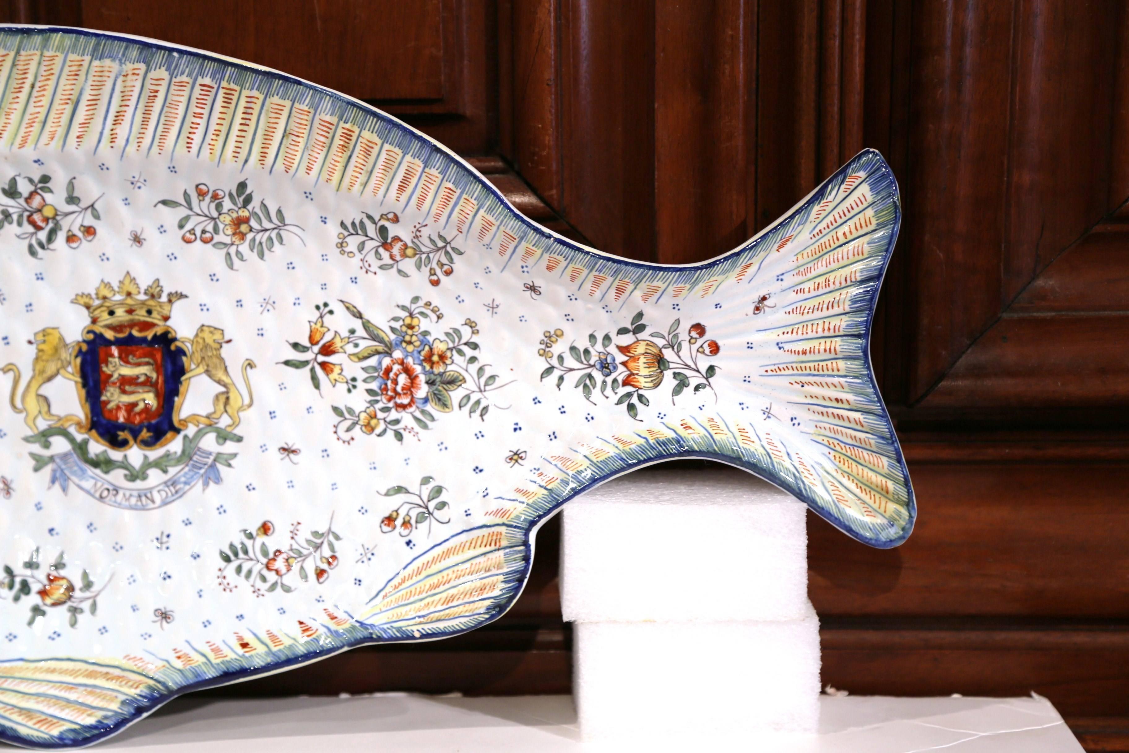 Early 20th Century French Hand Painted Faience Fish Platter from Normandy 1