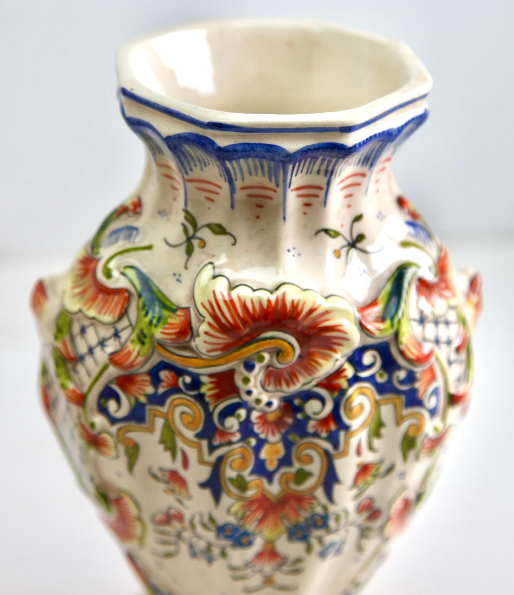 Early 20th Century French Hand-Painted Faience Large Vasse from Rouen For Sale 2