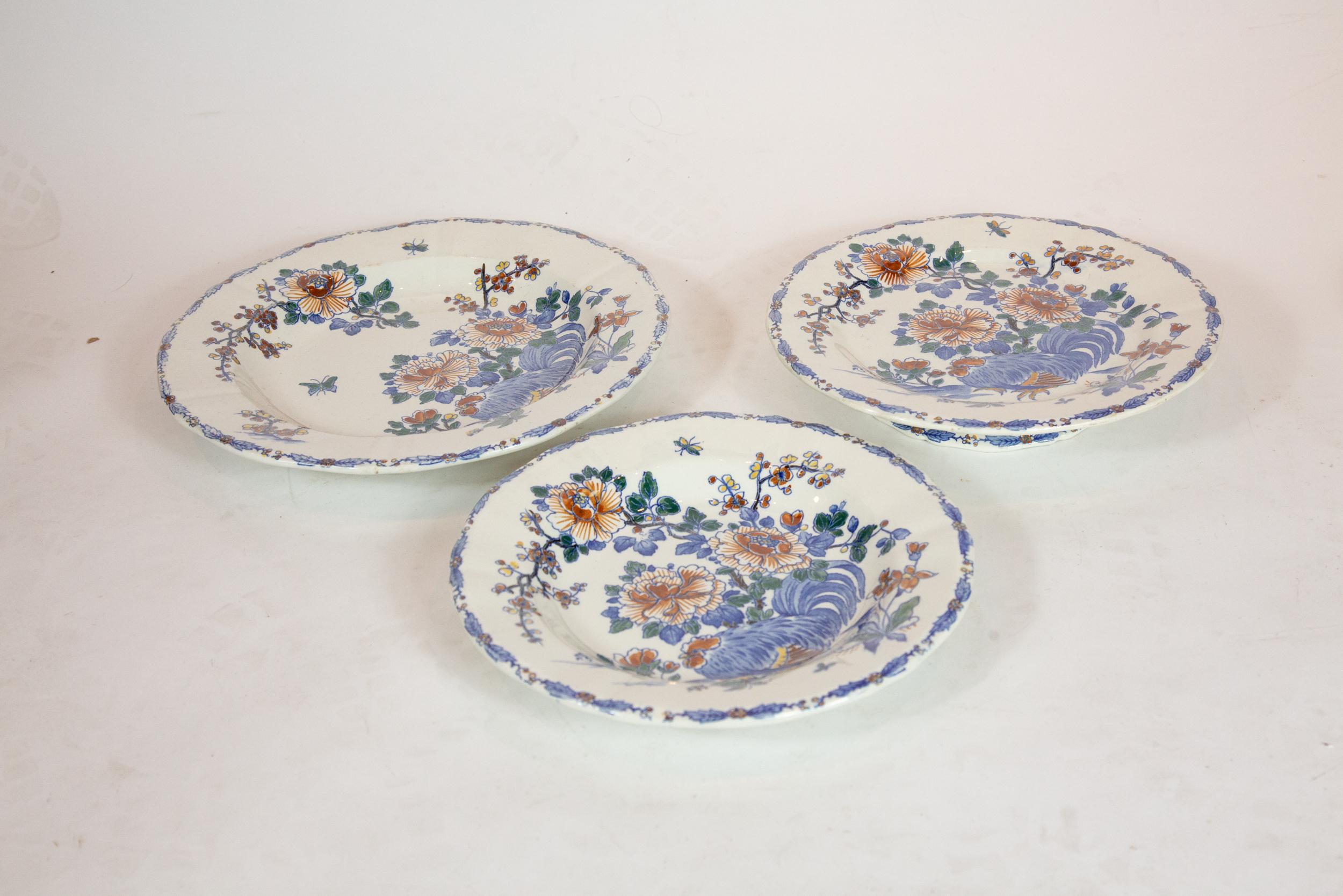 Early 20th Century French Hand Painted Gien Coq Pivoine Dinnerware 5