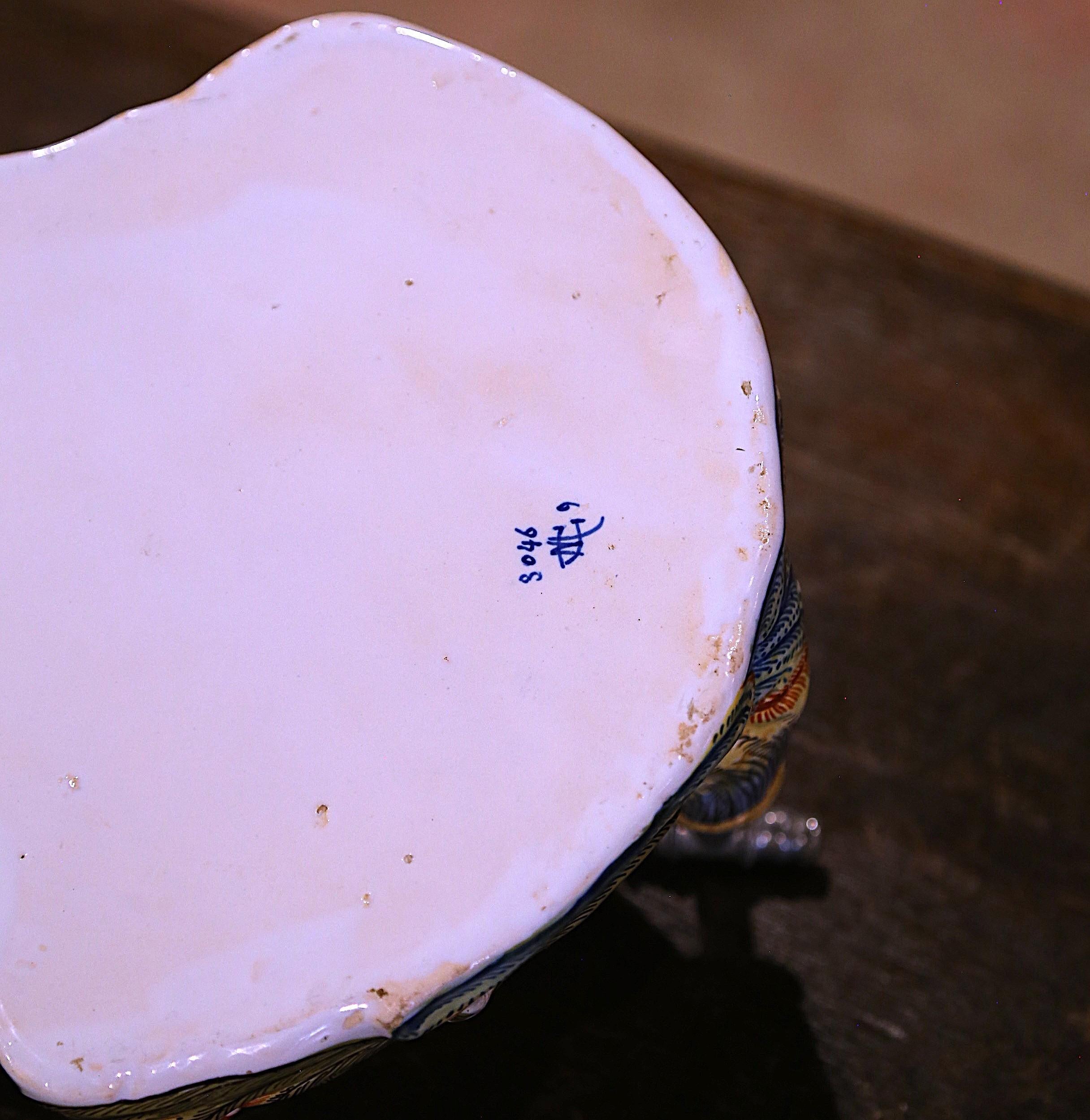 Fontaine Lavabo en faïence peinte à la main avec Stand, début du 20ème siècle en vente 5