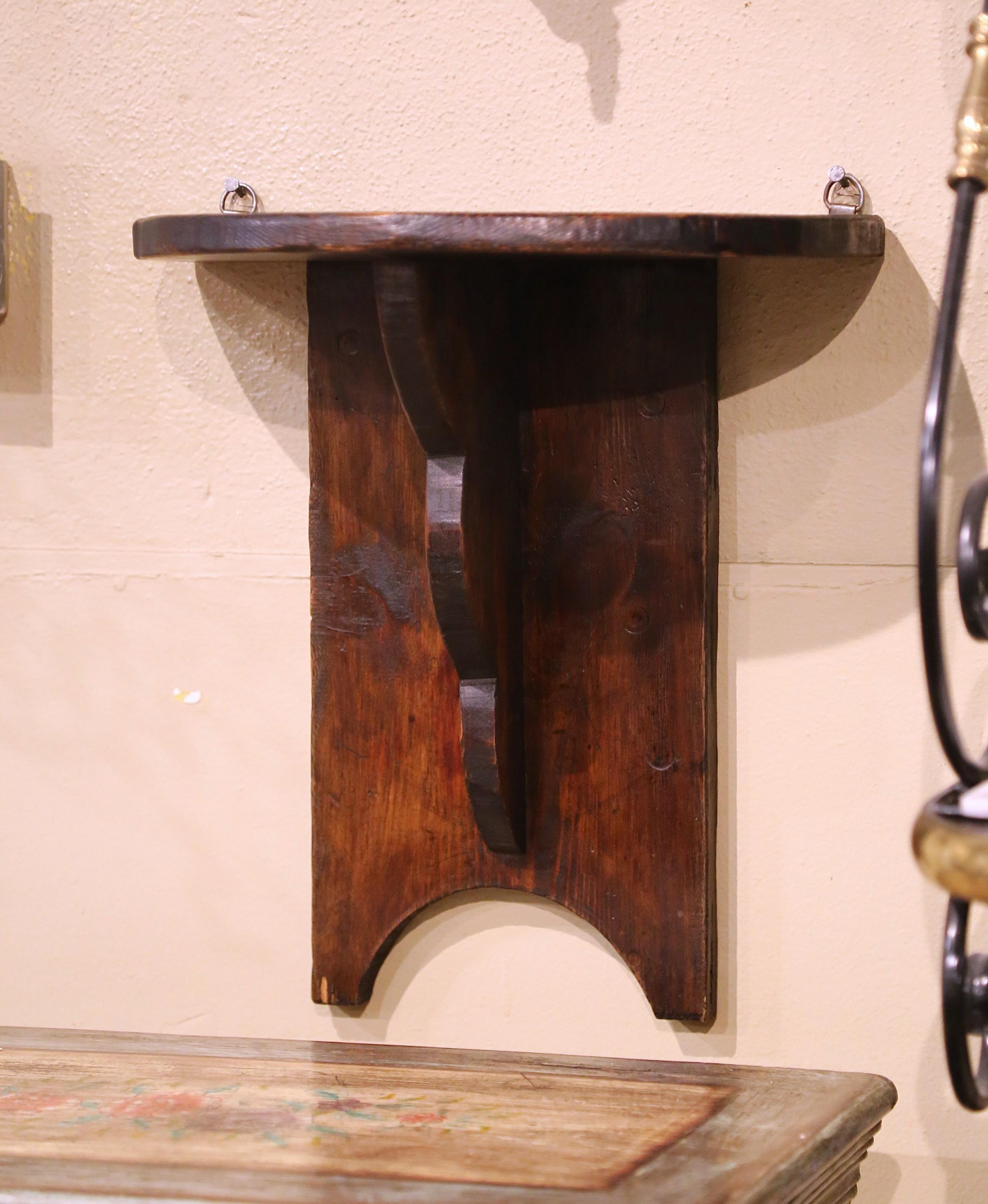 Fontaine Lavabo en faïence peinte à la main avec Stand, début du 20ème siècle Excellent état - En vente à Dallas, TX
