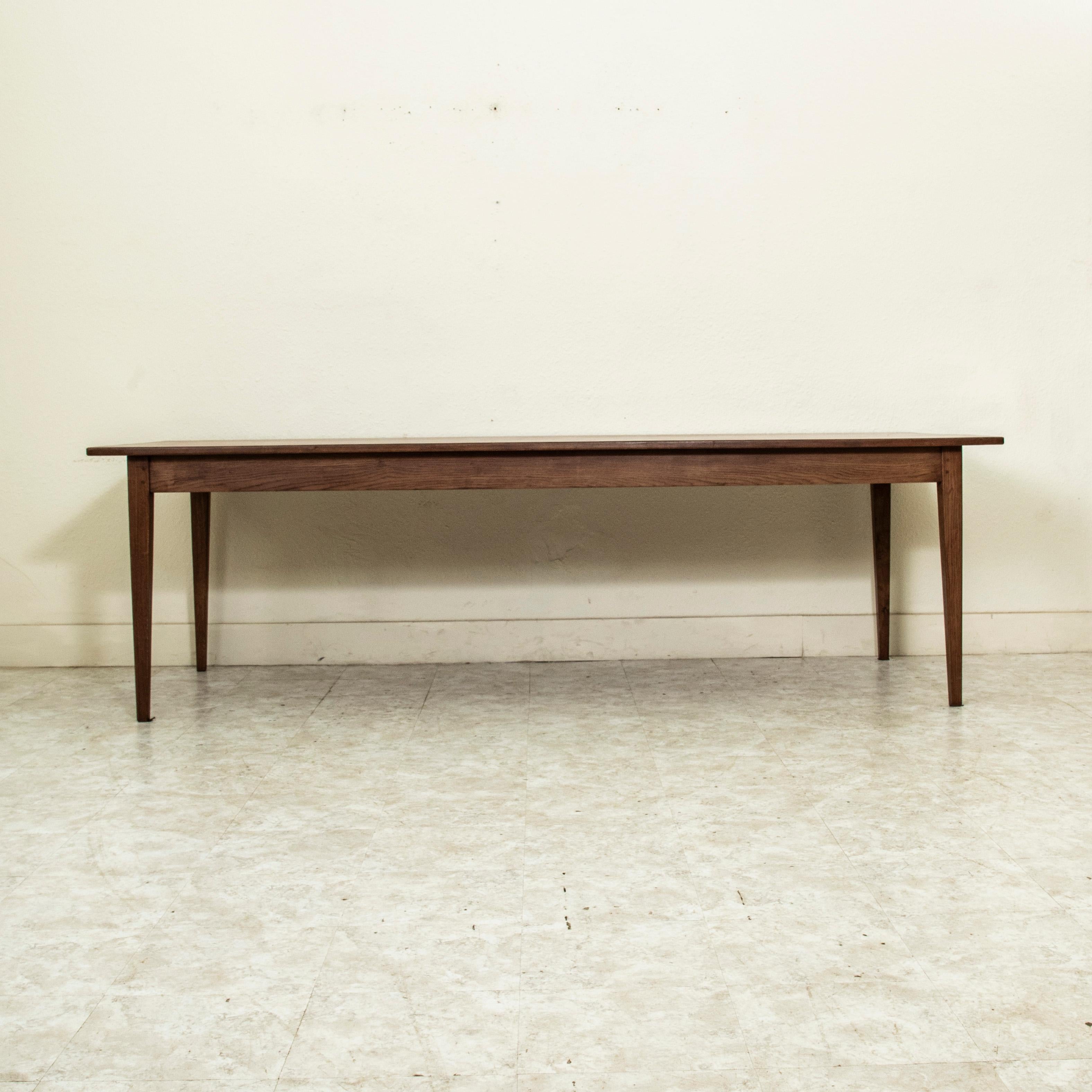 Anfang des 20. Jahrhunderts Französisch Hand Pegged Eiche Bauernhof Tisch, Esstisch, 98,5-in lang im Angebot 1