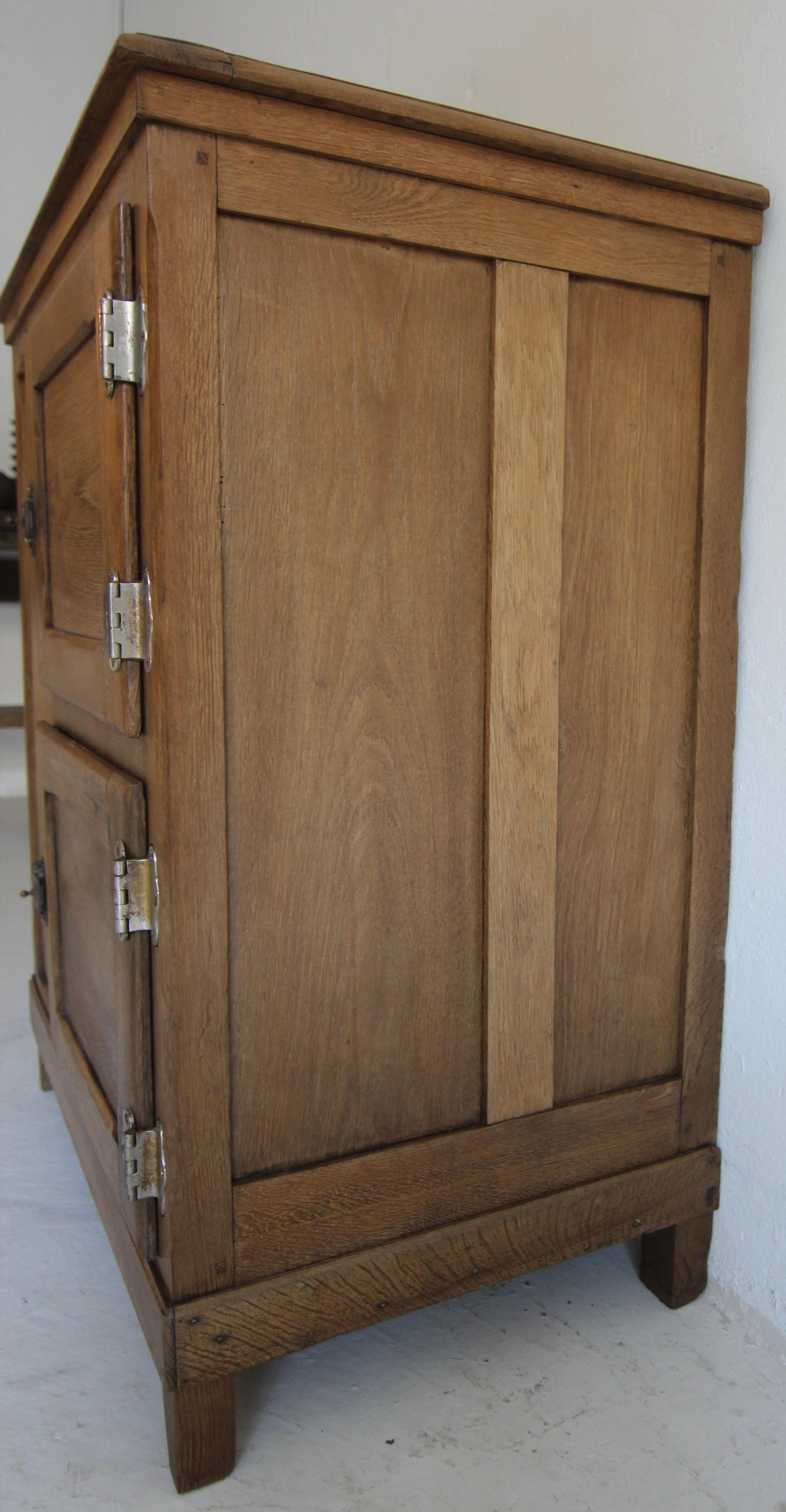 20ième siècle Armoire à glace française du début du 20e siècle en vente