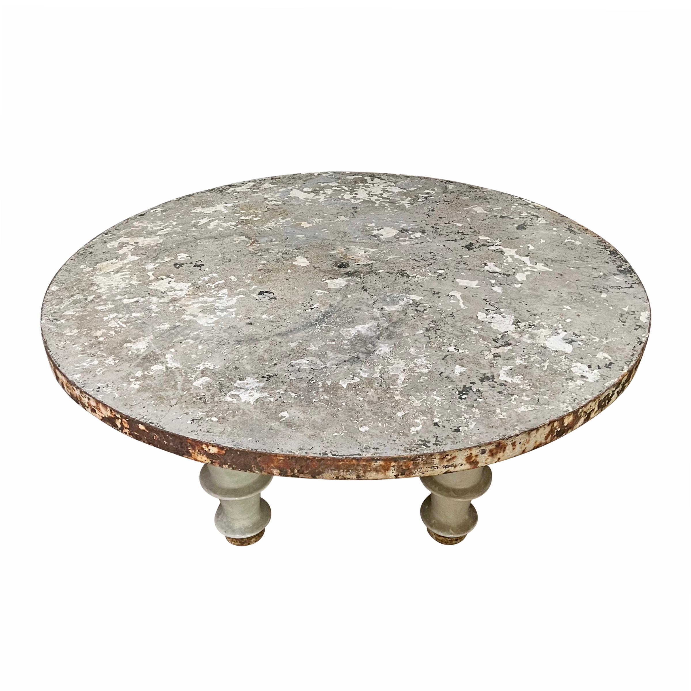 Early 20th Century French Industrial Table For Sale 1
