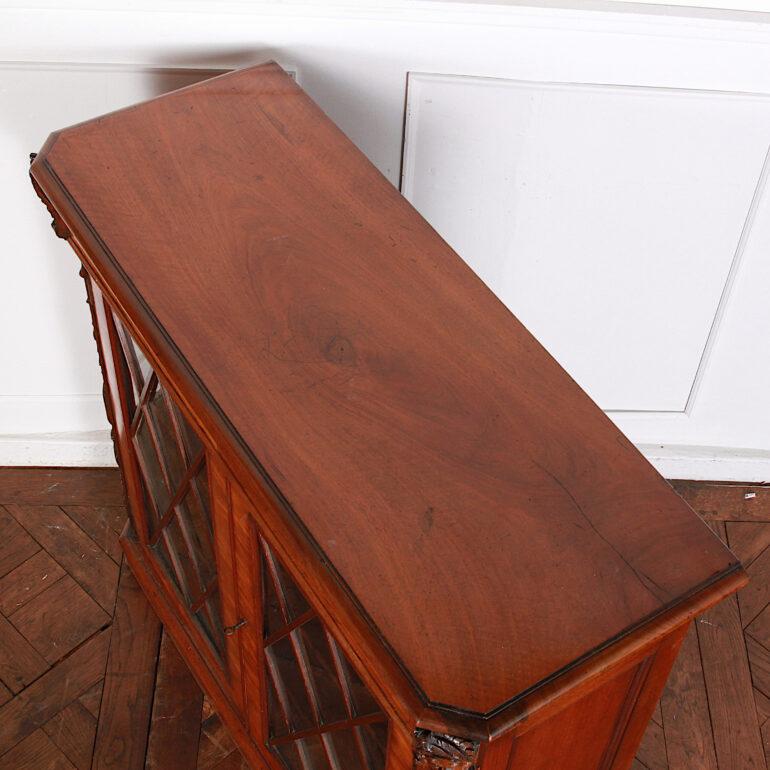 Early 20th Century French Inlaid Side Cabinet In Good Condition In Vancouver, British Columbia