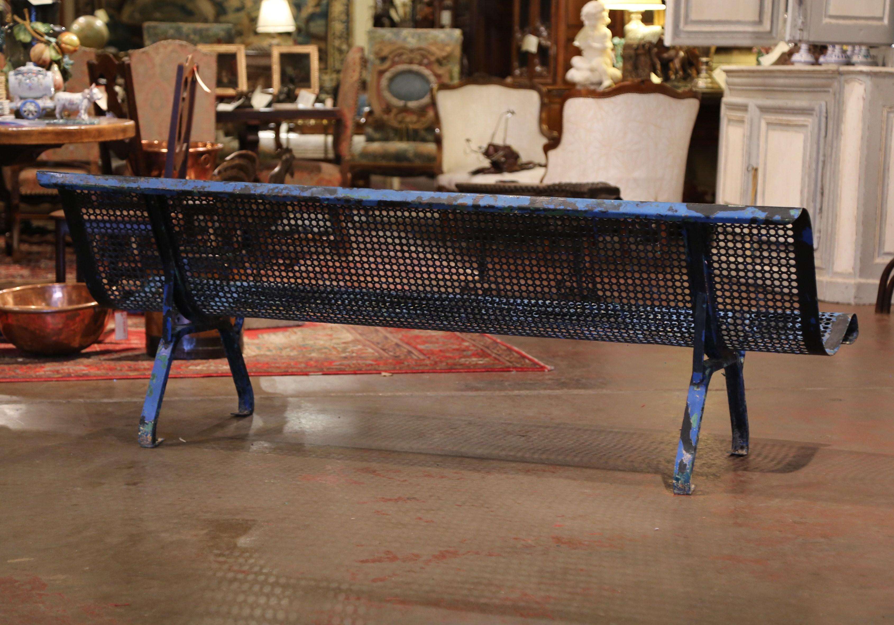 Hand-Crafted Early 20th Century French Iron and Metal Garden Bench with Curved Back and Seat