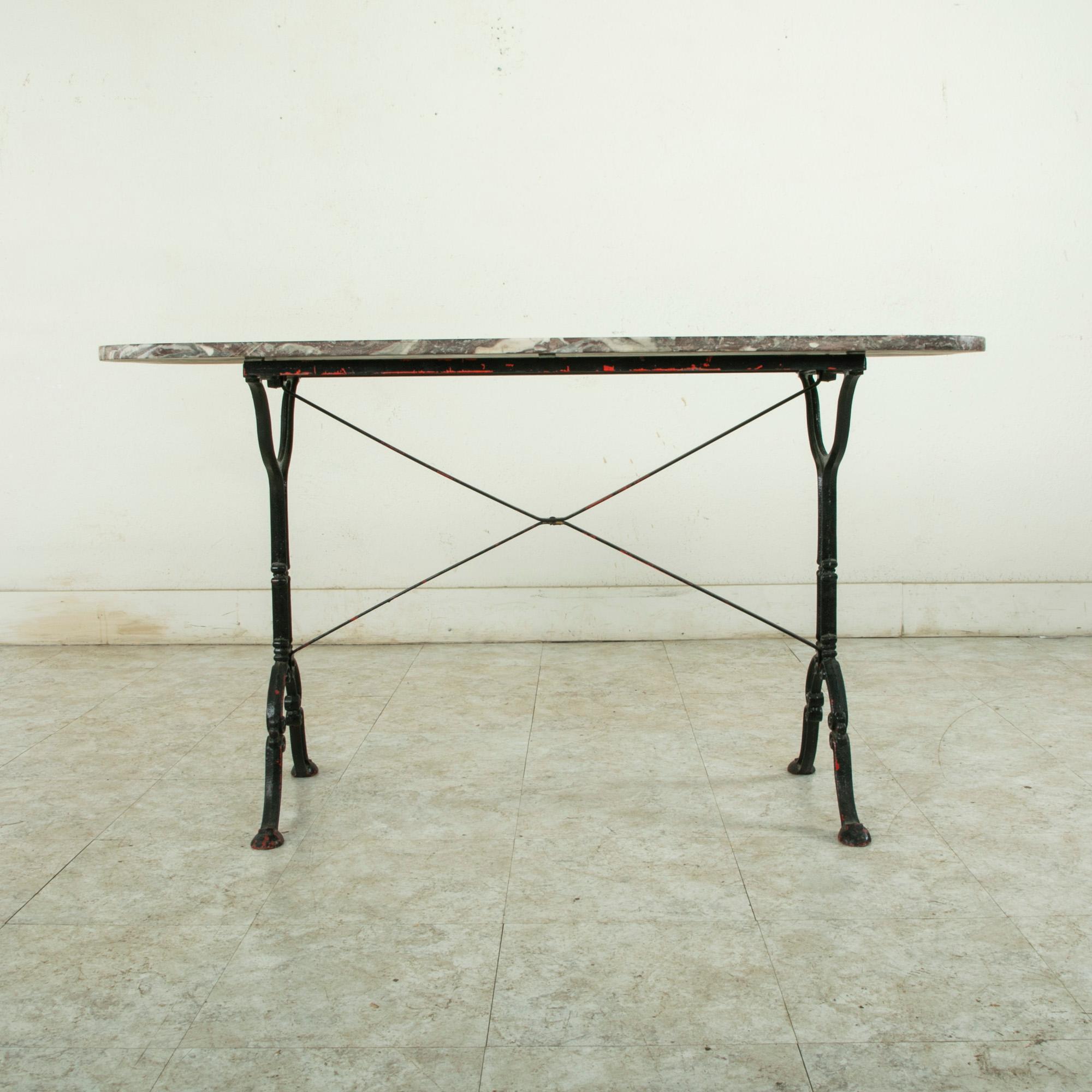 Early 20th Century French Iron Bistro Table or Outdoor Garden Table with Marble In Good Condition In Fayetteville, AR