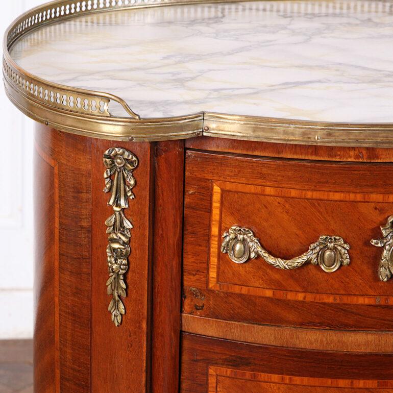Louis XV Early 20th Century French Kidney Shaped Commode or Nightstand