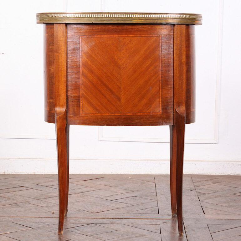 Early 20th Century French Kidney Shaped Commode or Nightstand 1