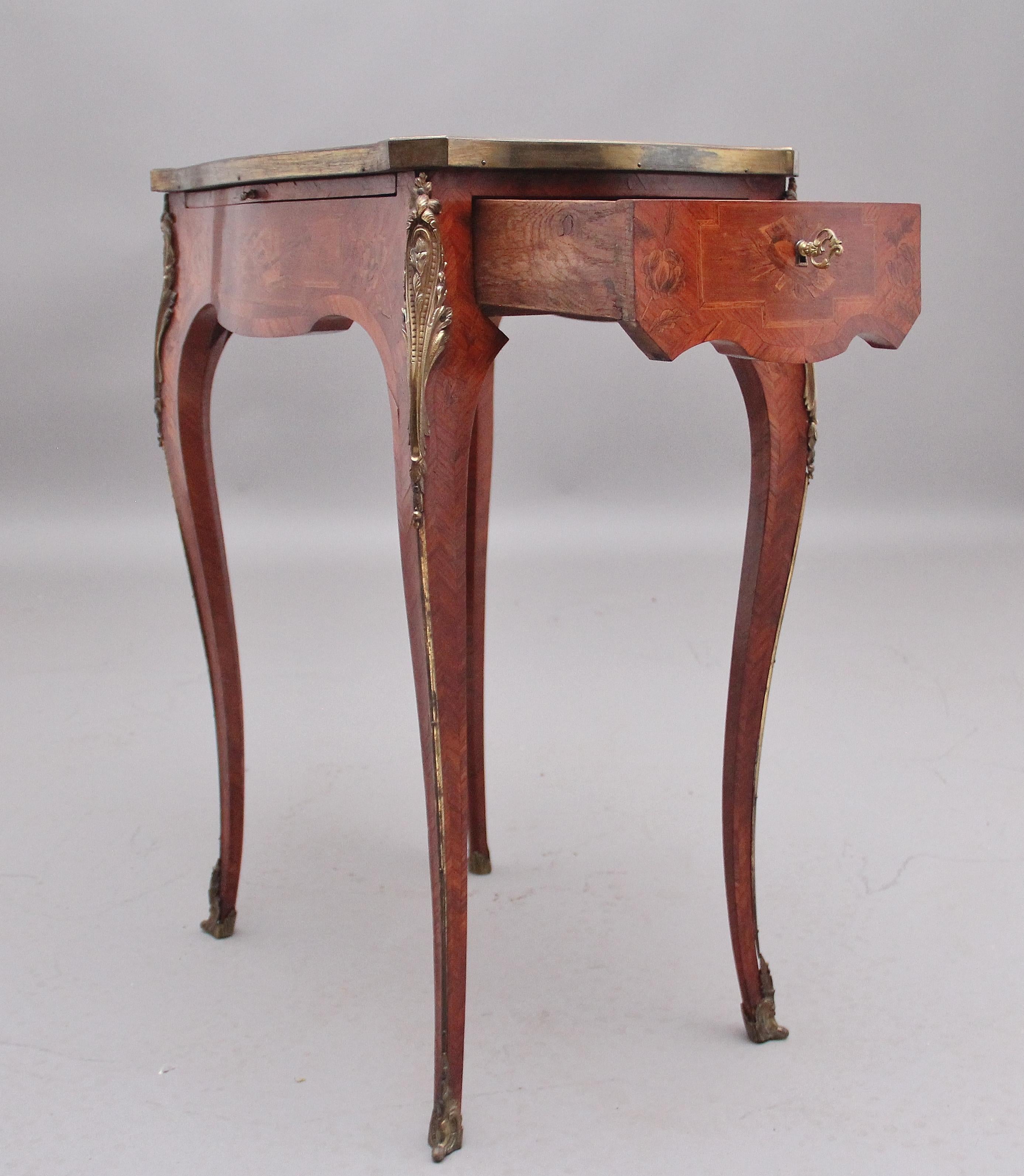 Early 20th Century French Kingwood and Marquetry Side Table For Sale 10