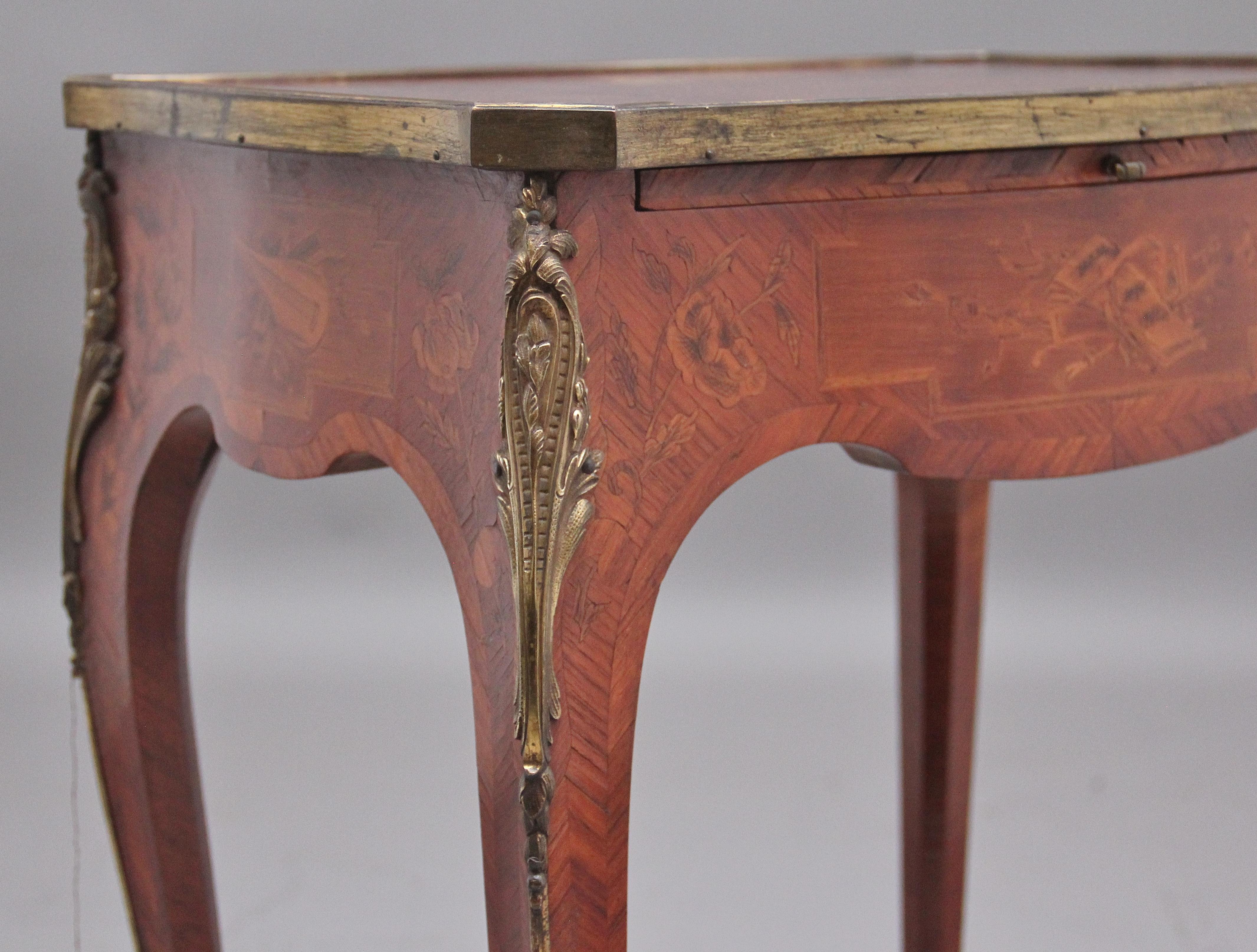 Early 20th Century French Kingwood and Marquetry Side Table For Sale 6