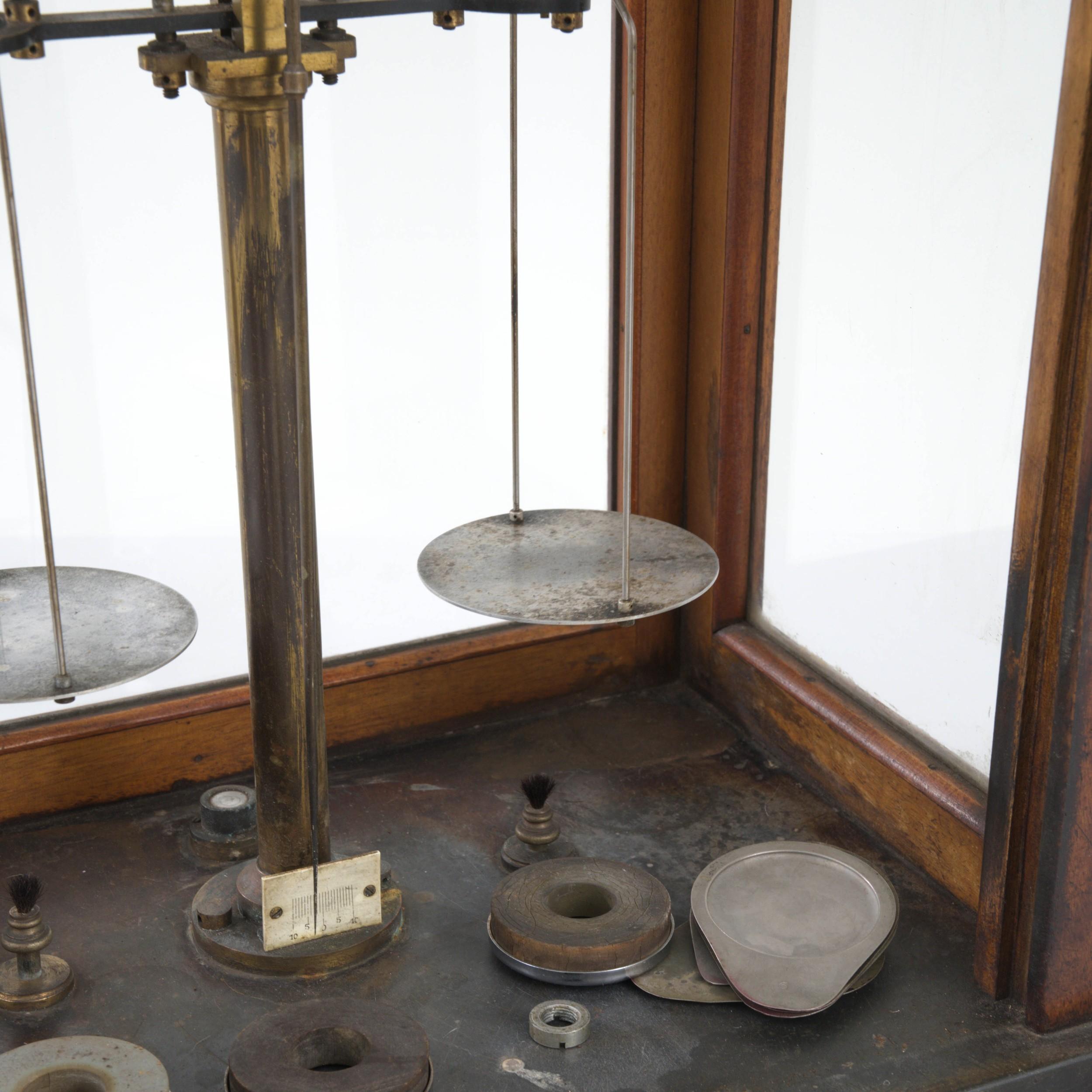 Early 20th Century French Laboratory Scale For Sale 7