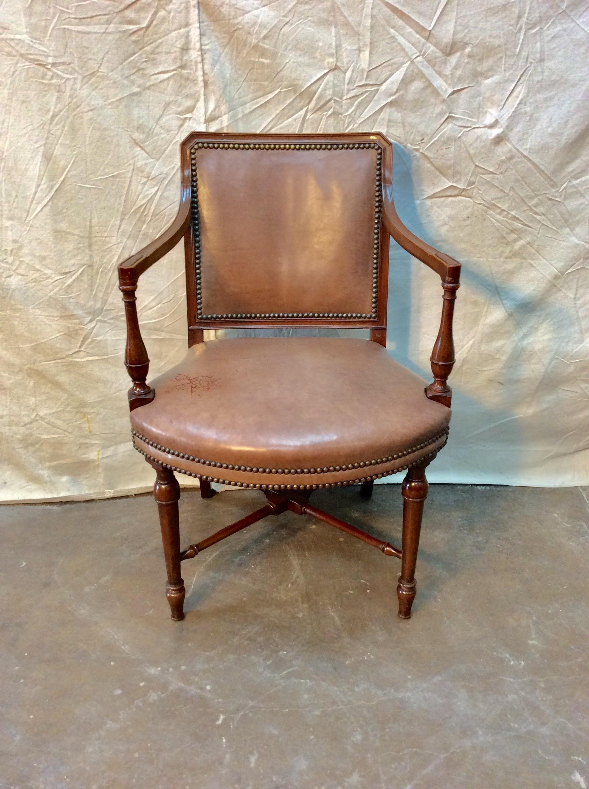 Early 20th Century French Leather and Walnut Armchair For Sale 9