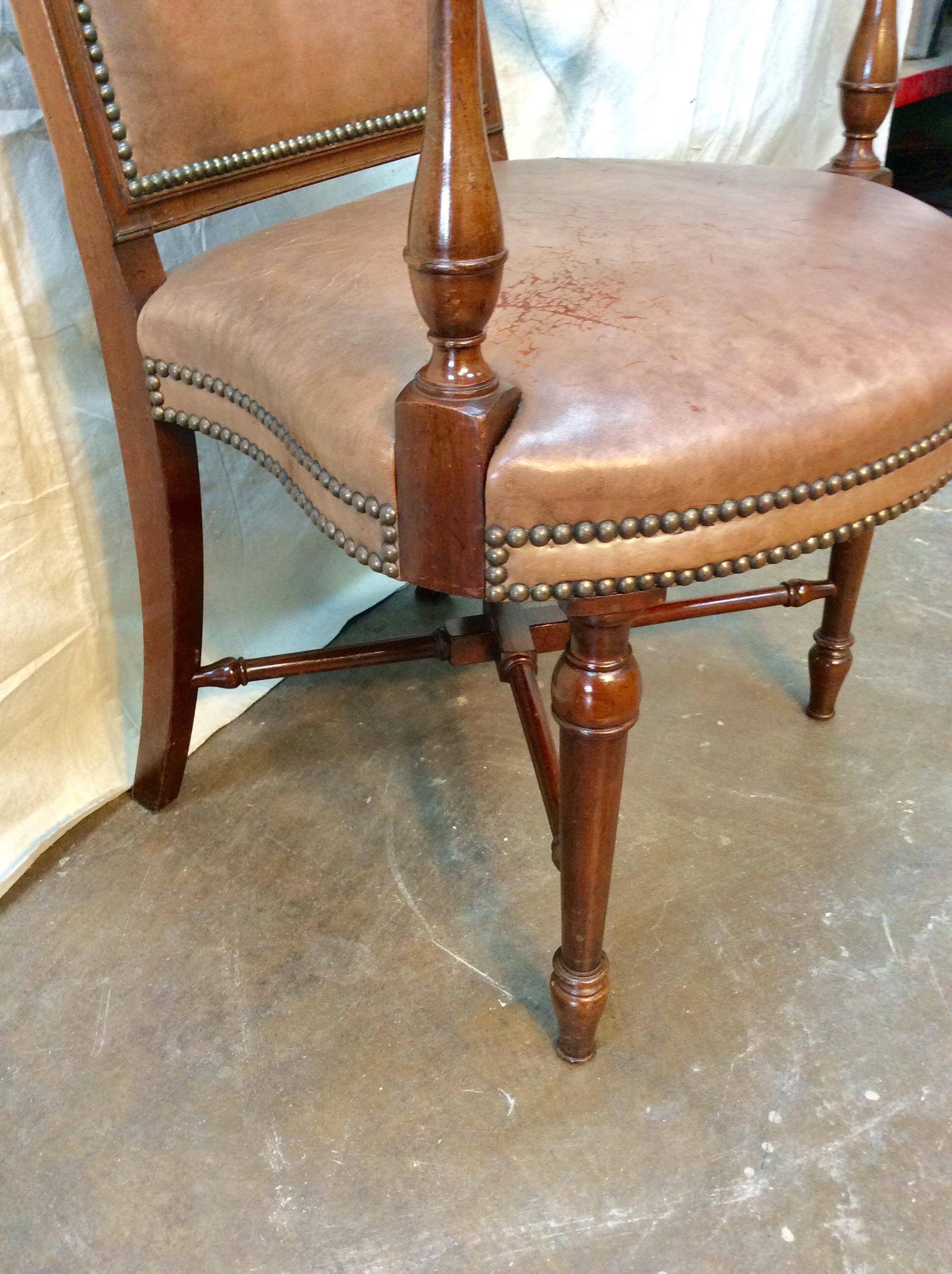 Early 20th Century French Leather and Walnut Armchair For Sale 2