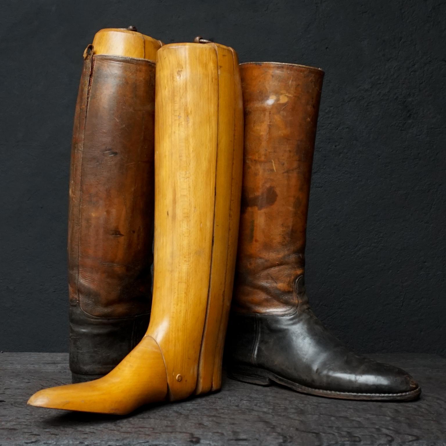 Early 20th Century French Leather Horse Riding Boots with Antique Boot Trees 7