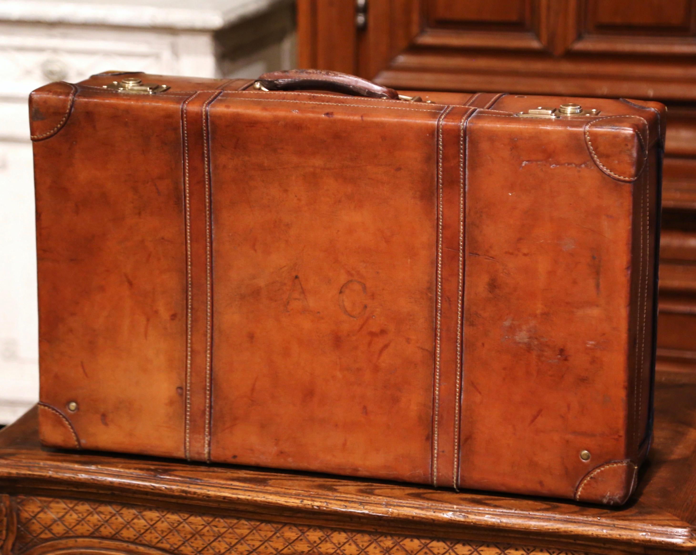 Early 20th Century French Leather Suitcase with Inside Upholstery and Tray 6
