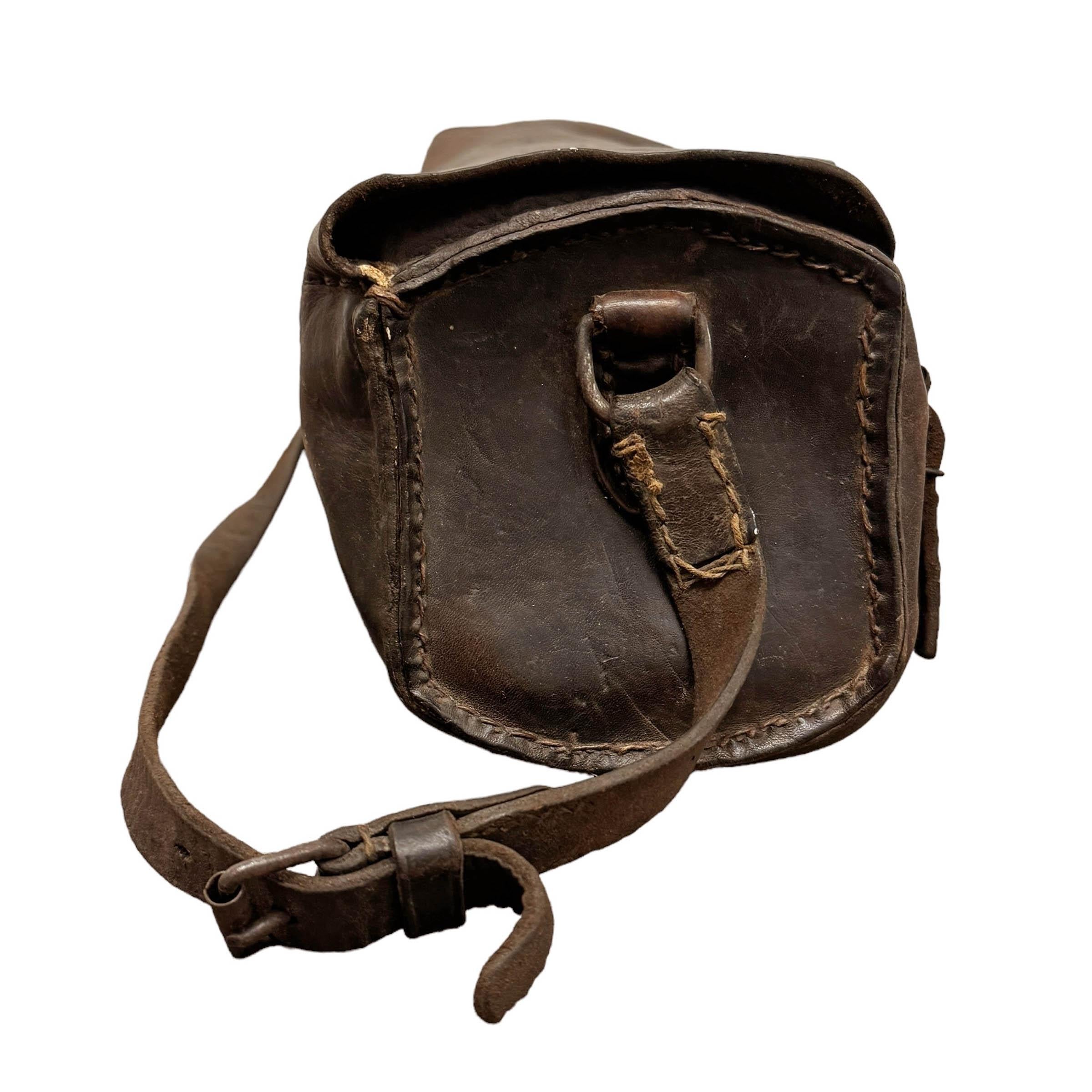 Borsa per attrezzi in pelle francese dei primi del Novecento proveniente da un treno In condizioni buone in vendita a Chicago, IL