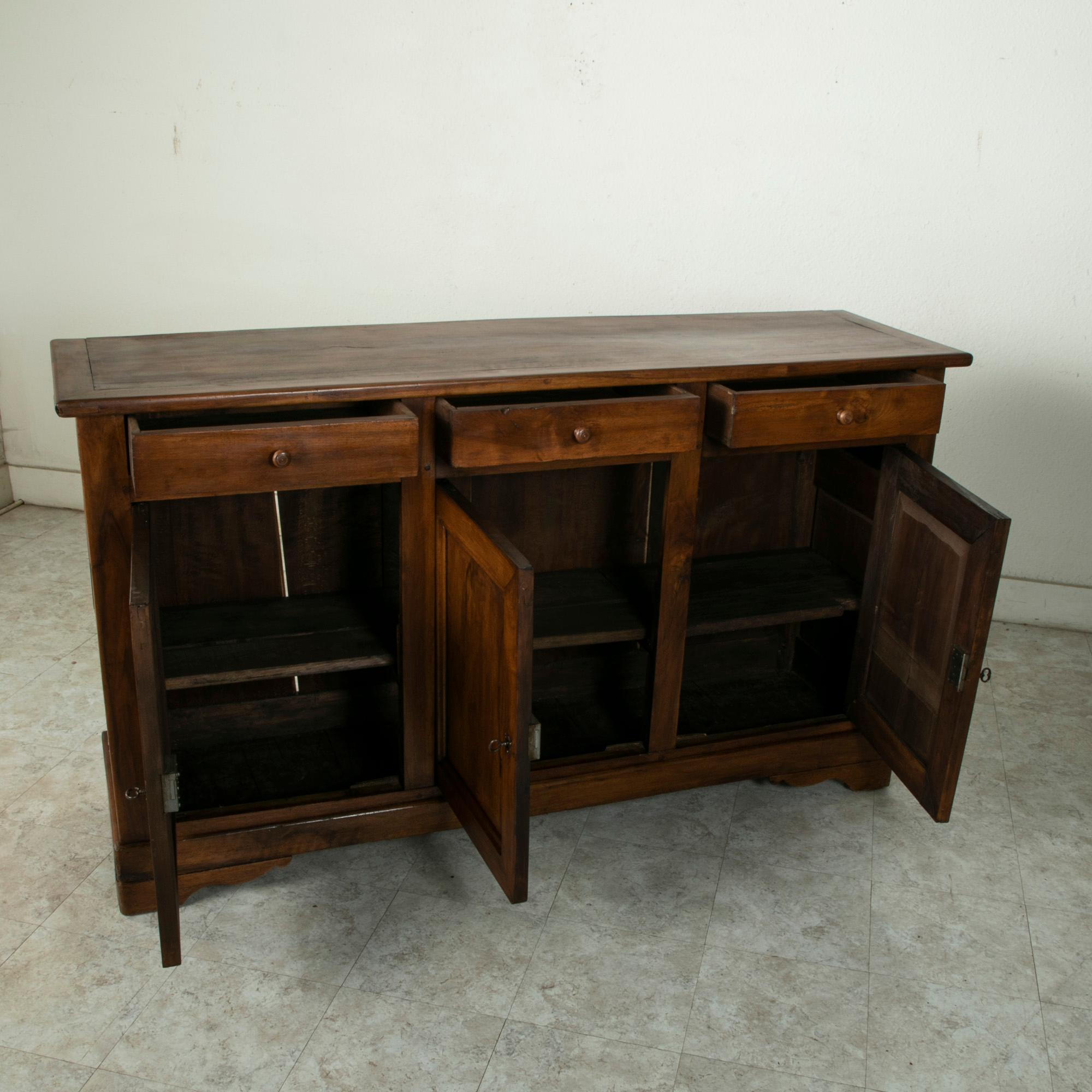 Early 20th Century French Louis Philippe Walnut Sideboard, Buffet, or Enfilade 6