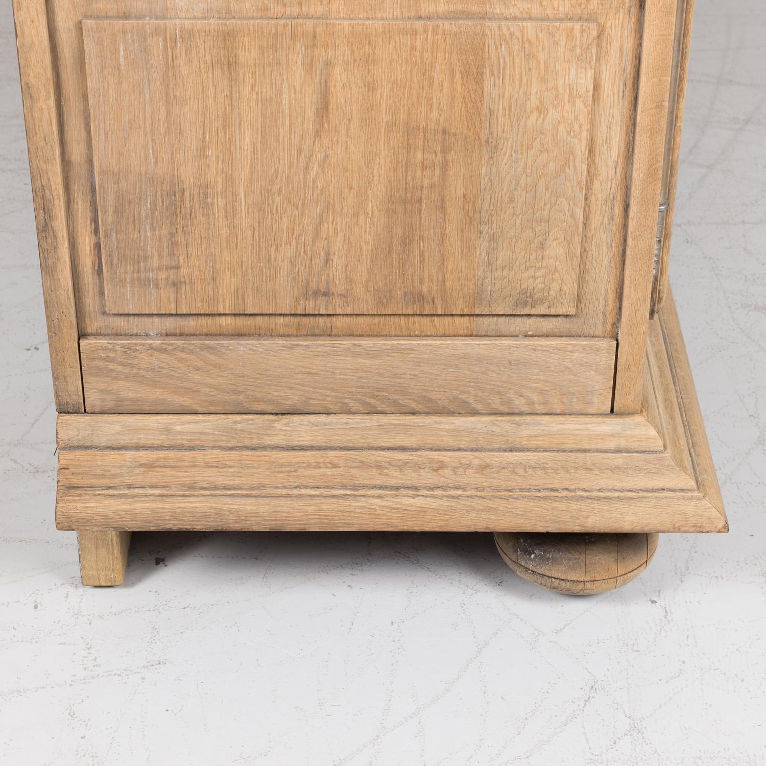 Early 20th Century French Louis XIII Bleached Oak Enfilade Buffet 14