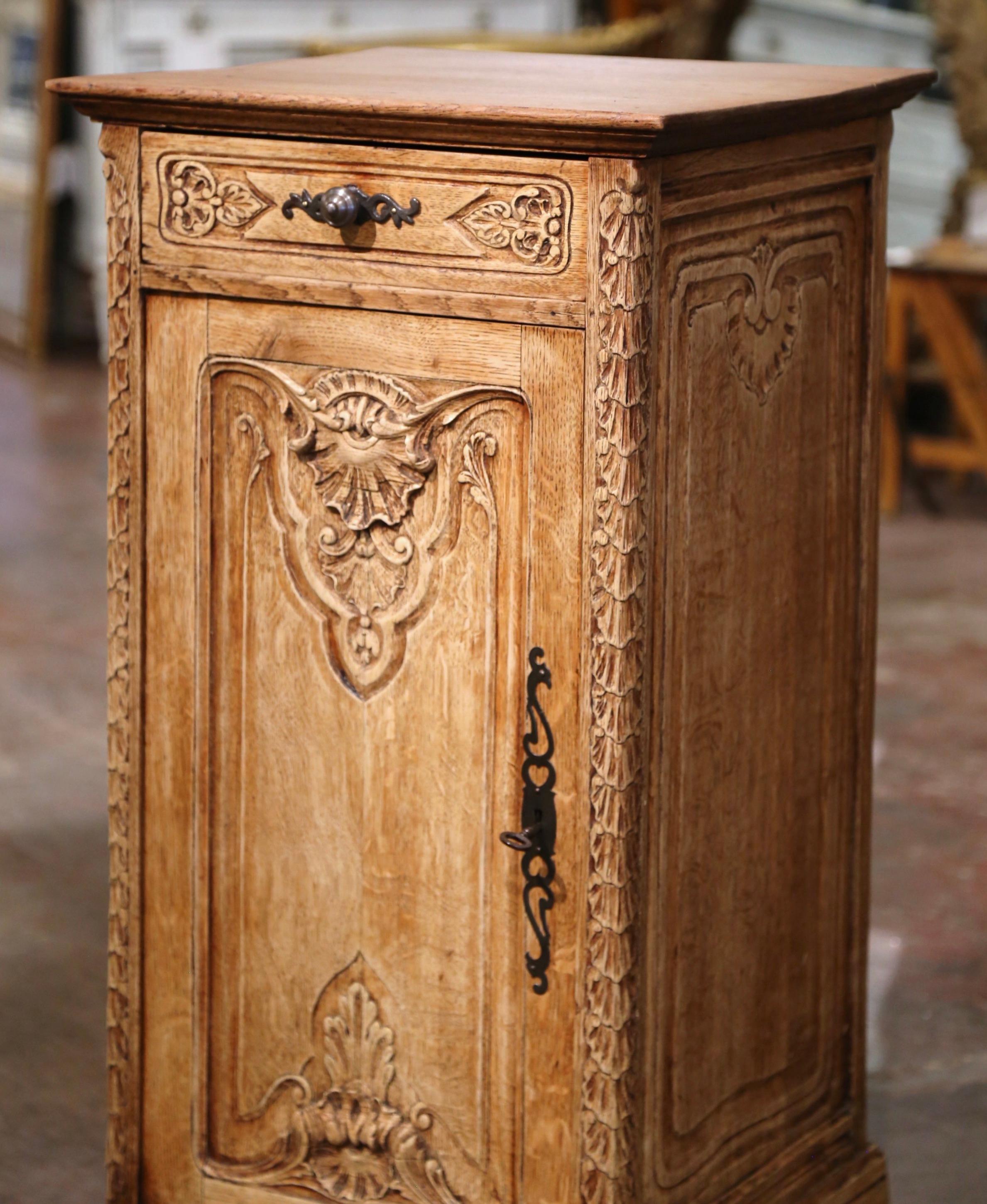 Hand-Carved Early 20th Century French Louis XIV Carved Bleached Oak Cabinet from Normandy For Sale