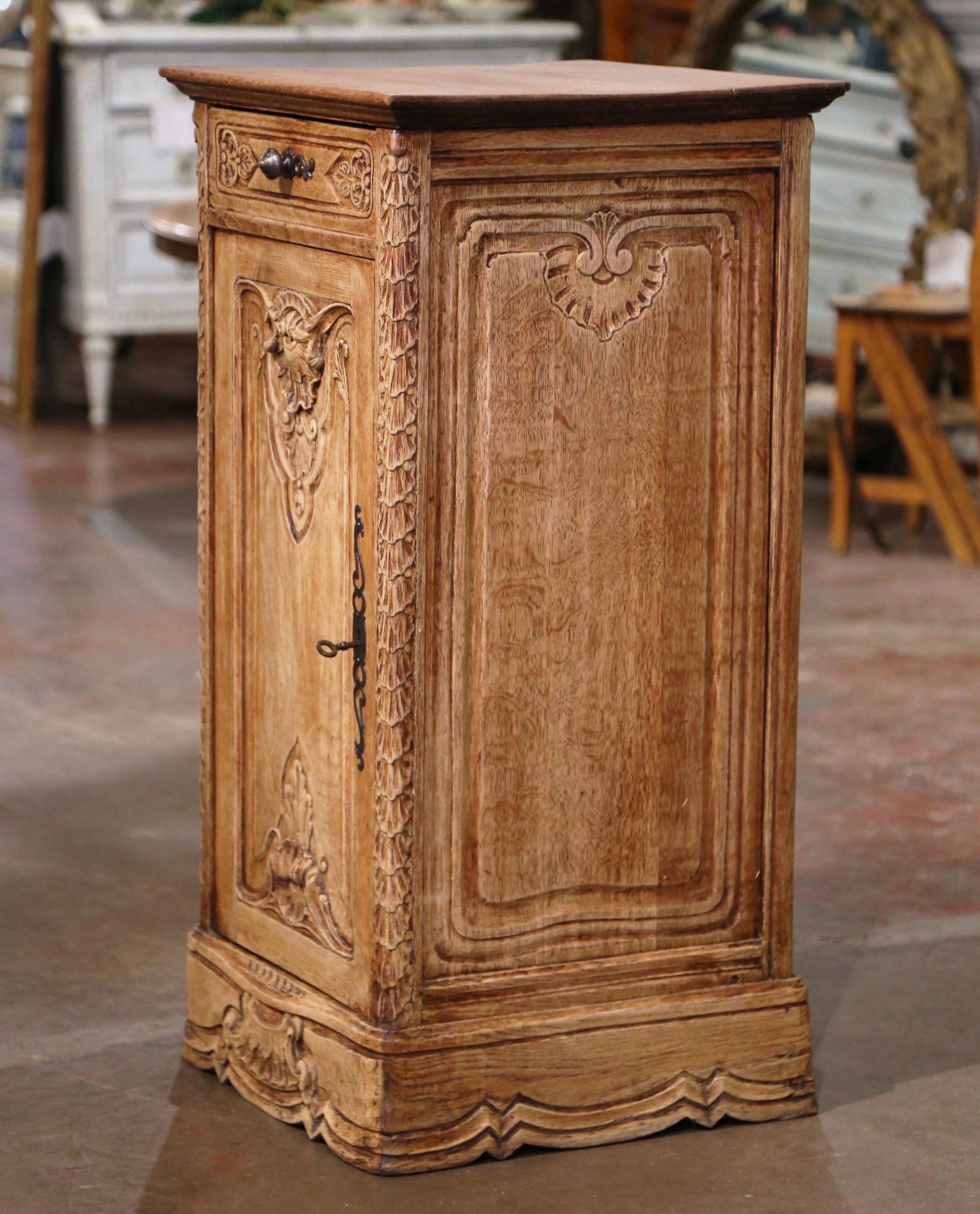 Early 20th Century French Louis XIV Carved Bleached Oak Cabinet from Normandy For Sale 5