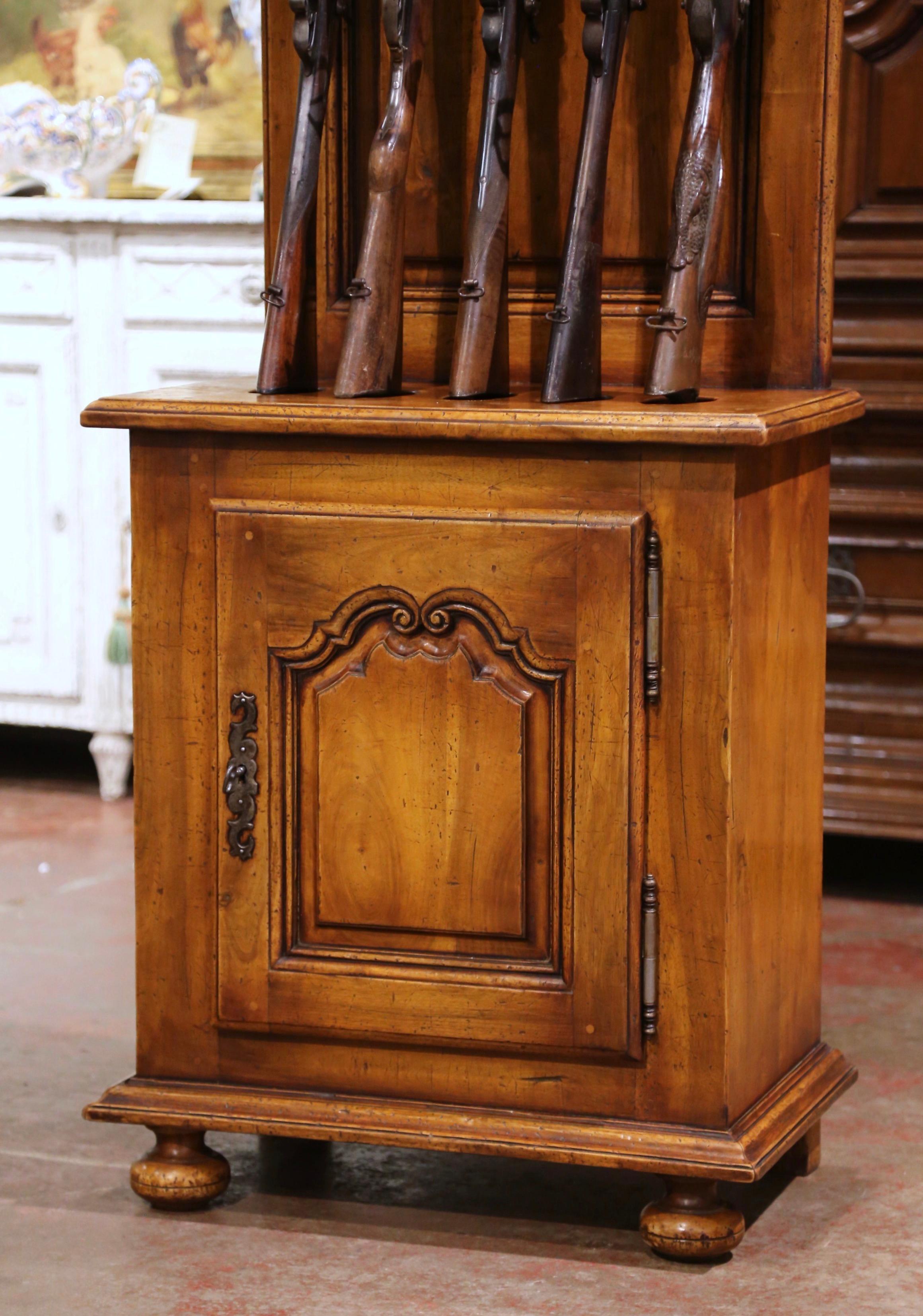 Hand-Carved Early 20th Century French Louis XIV Carved Walnut Gun Display Cabinet