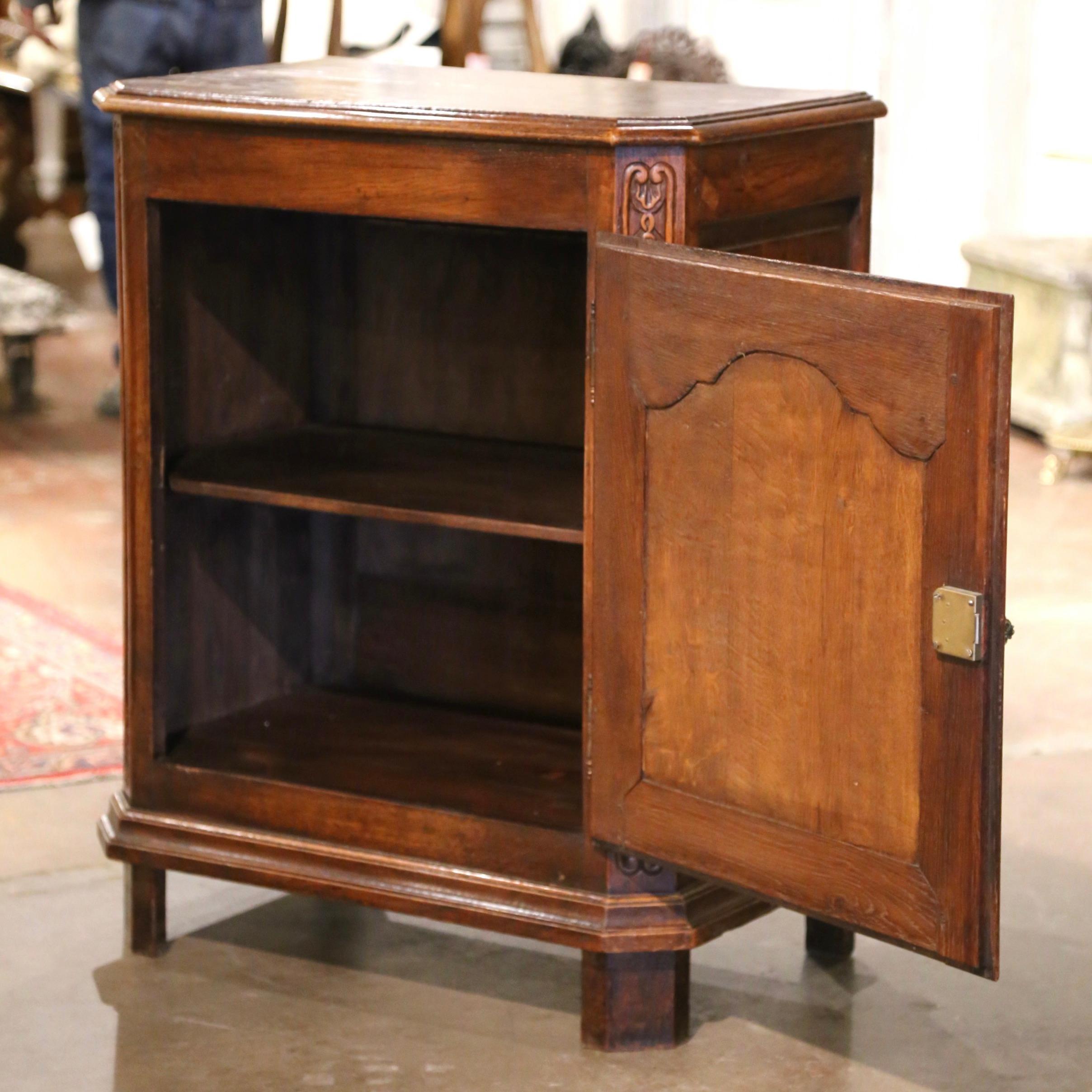 Early 20th Century French Louis XIV Oak Confiturier Jelly Cabinet from Normandy 2