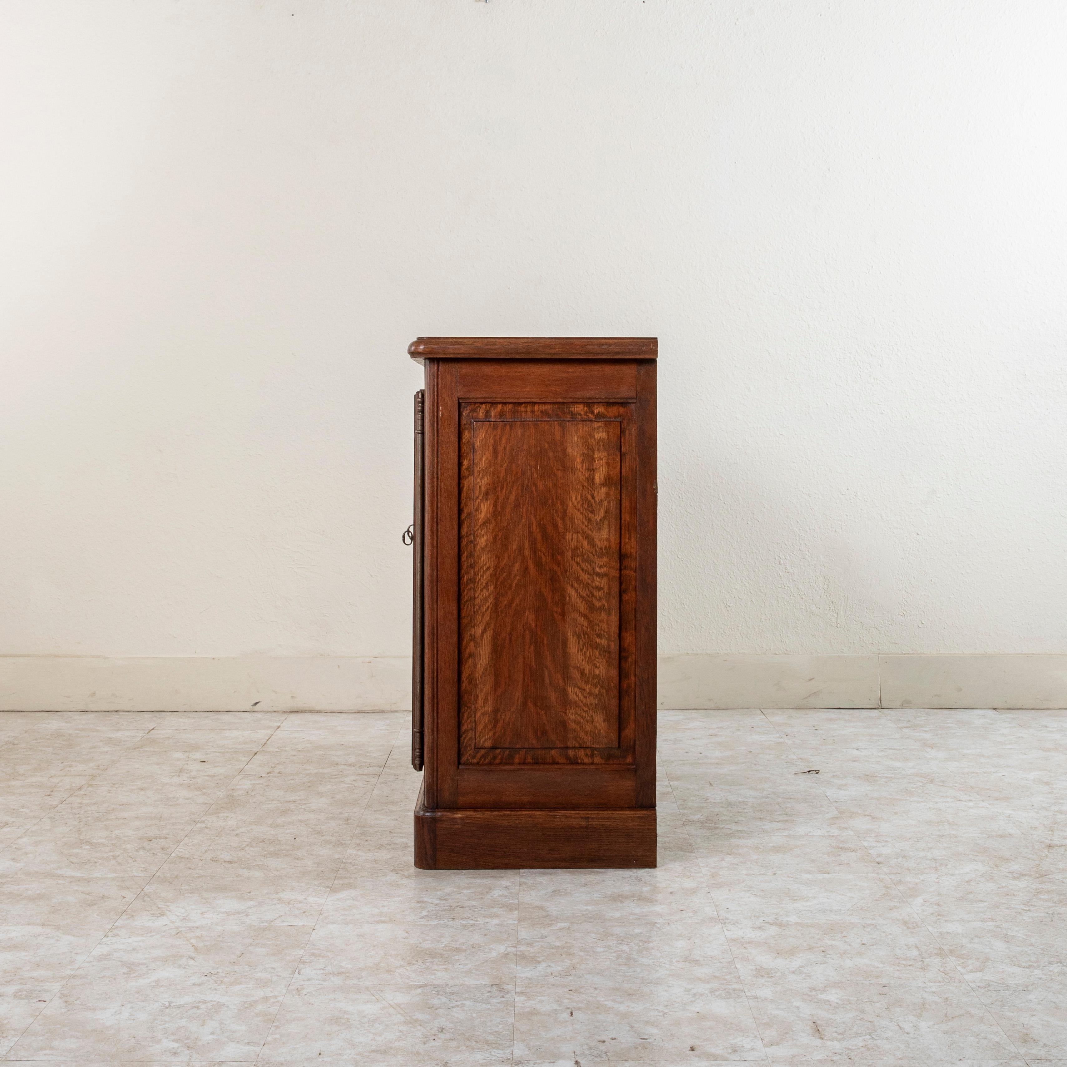 Early 20th Century French Louis XIV Style Oak Buffet, Sideboard, 16-inch Depth In Good Condition For Sale In Fayetteville, AR