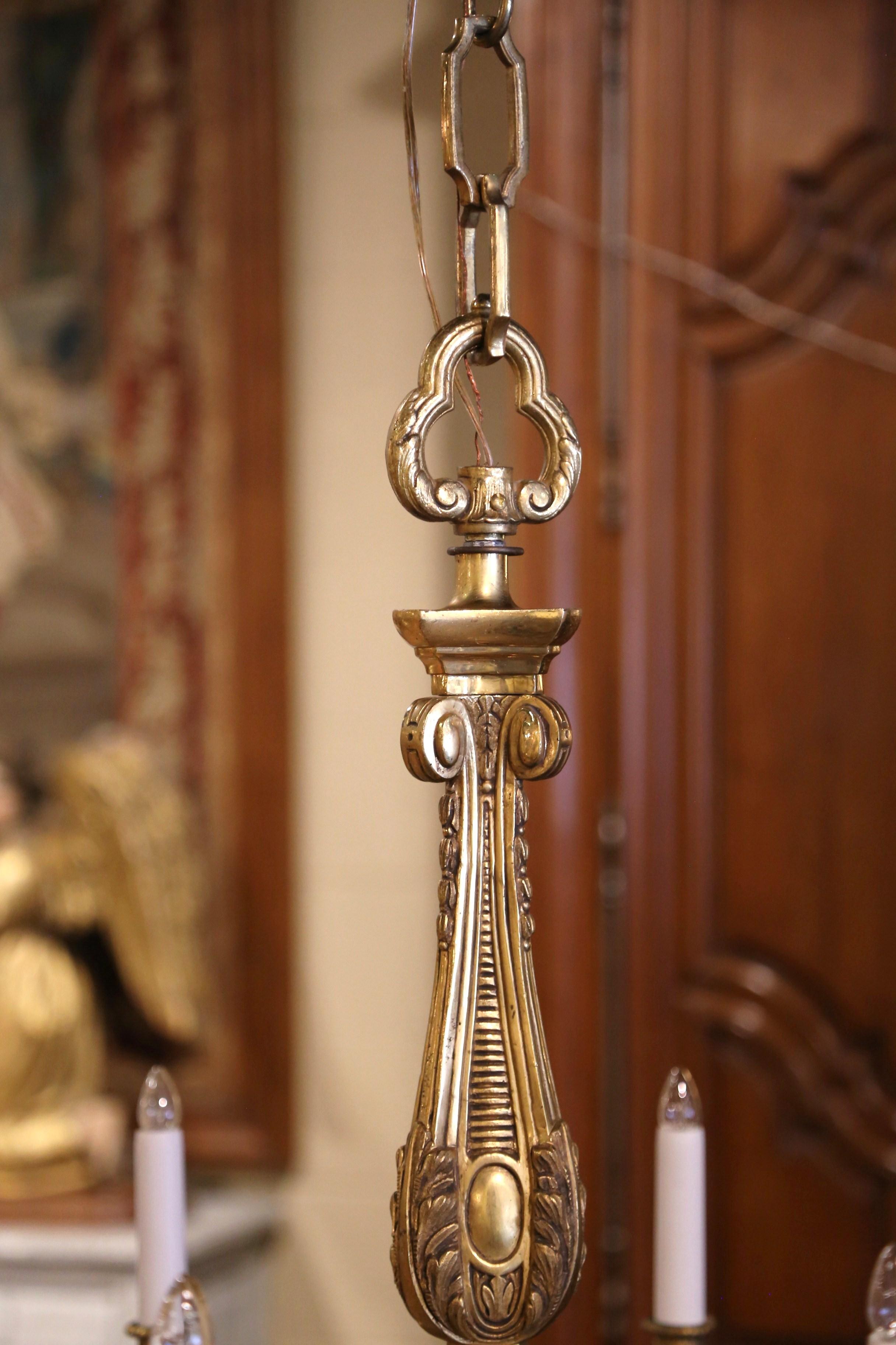 Araña francesa de ocho luces Luis XV Dore de bronce de principios del siglo XX en venta 2