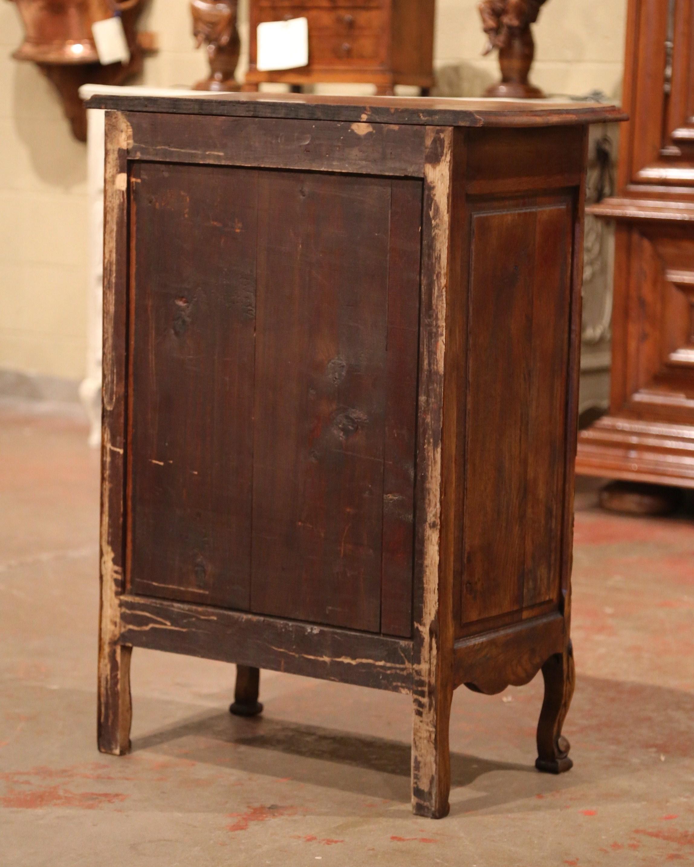 Early 20th Century French Louis XV Carved Oak Jelly from