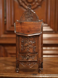 Early 20th Century French Louis XV Carved Walnut Bombe Salt Box from Provence