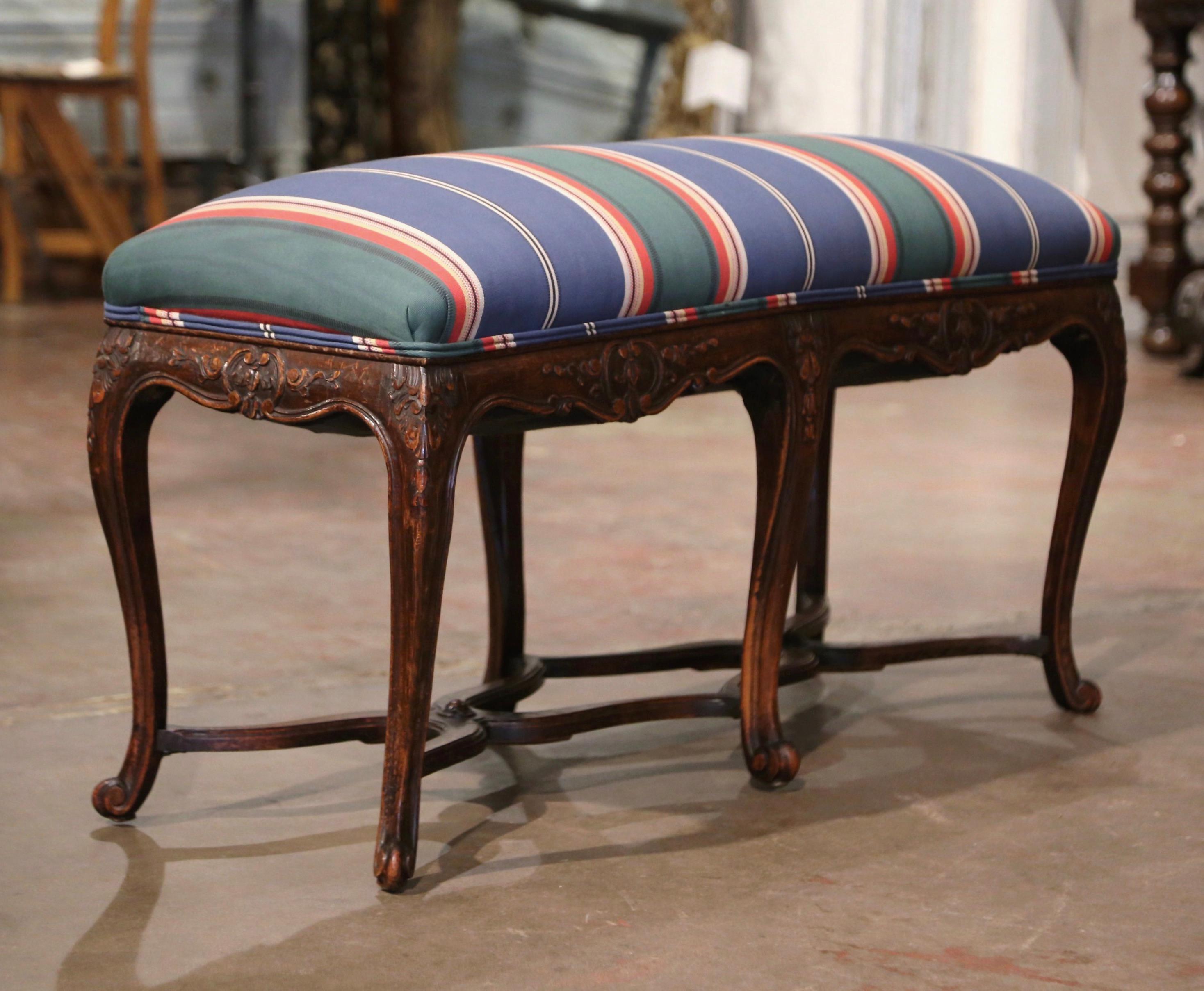 Early 20th Century French Louis XV Carved Walnut Six-Leg Upholstered Bench  For Sale 3