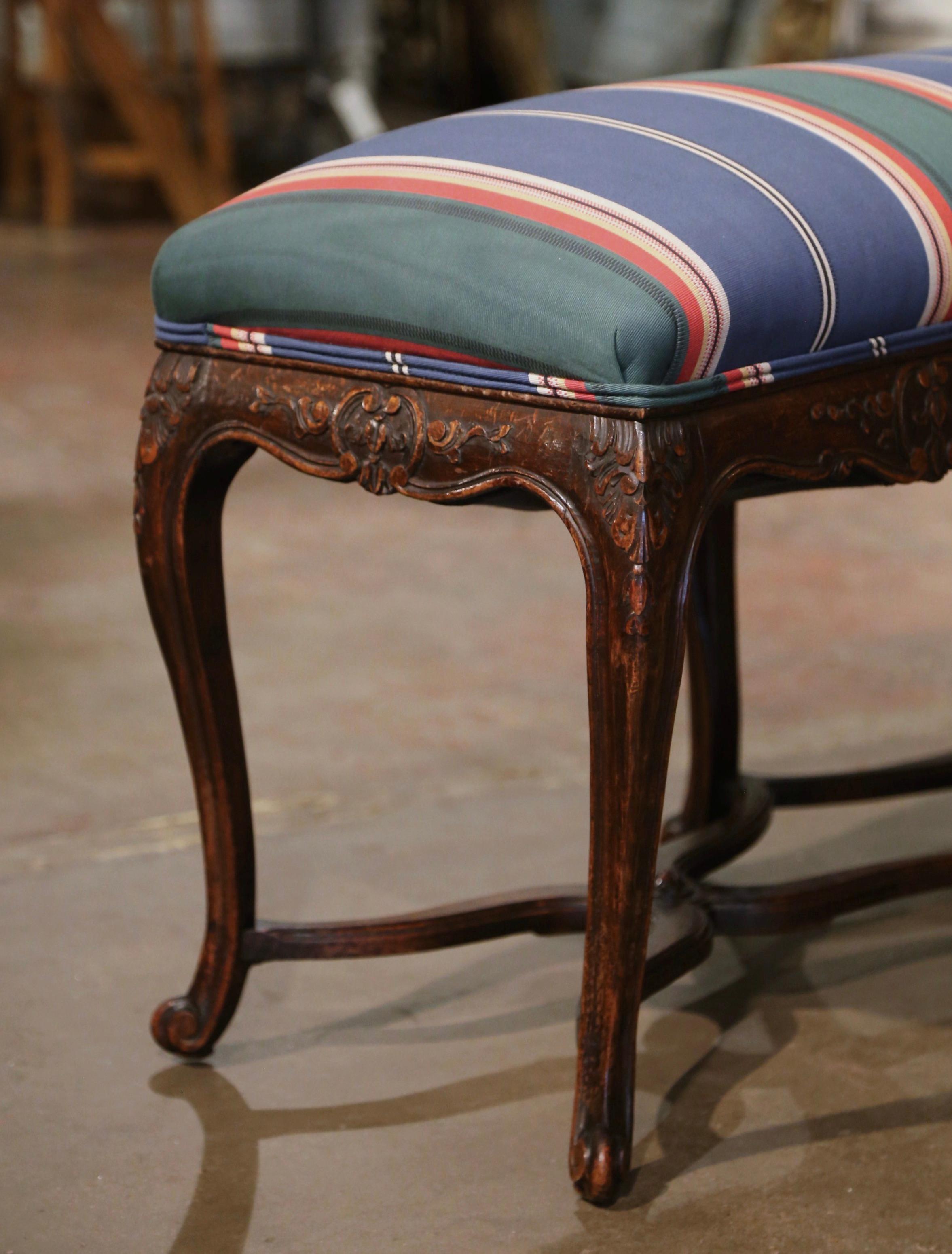 Early 20th Century French Louis XV Carved Walnut Six-Leg Upholstered Bench  For Sale 4
