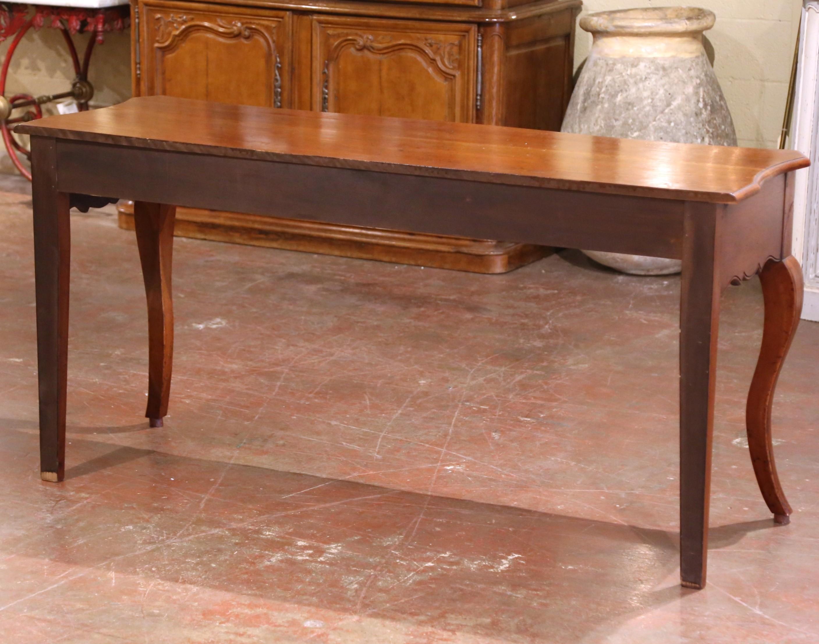 Early 20th Century French Louis XV Carved Walnut Three-Drawer Console Table For Sale 5
