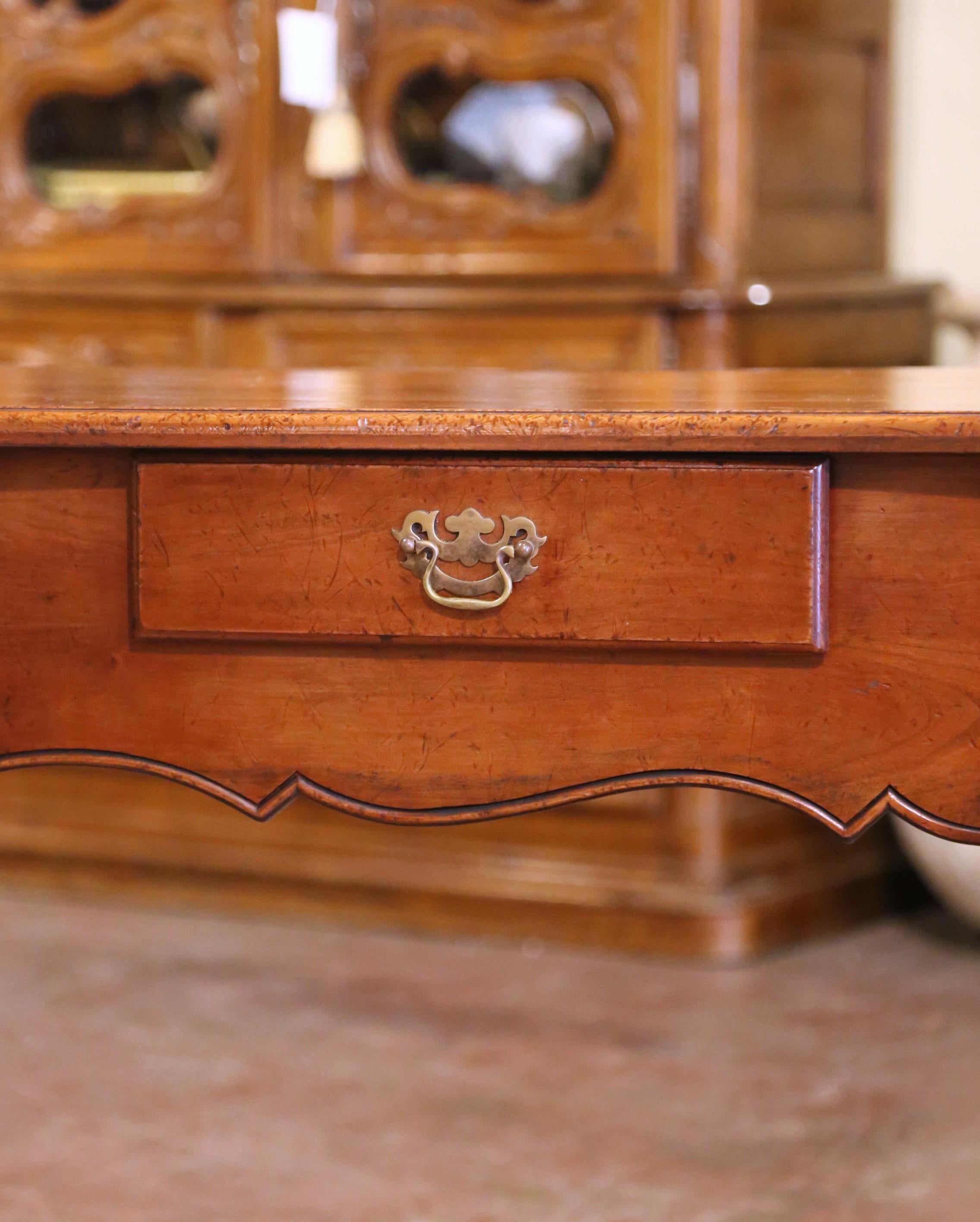 Early 20th Century French Louis XV Carved Walnut Three-Drawer Console Table For Sale 3