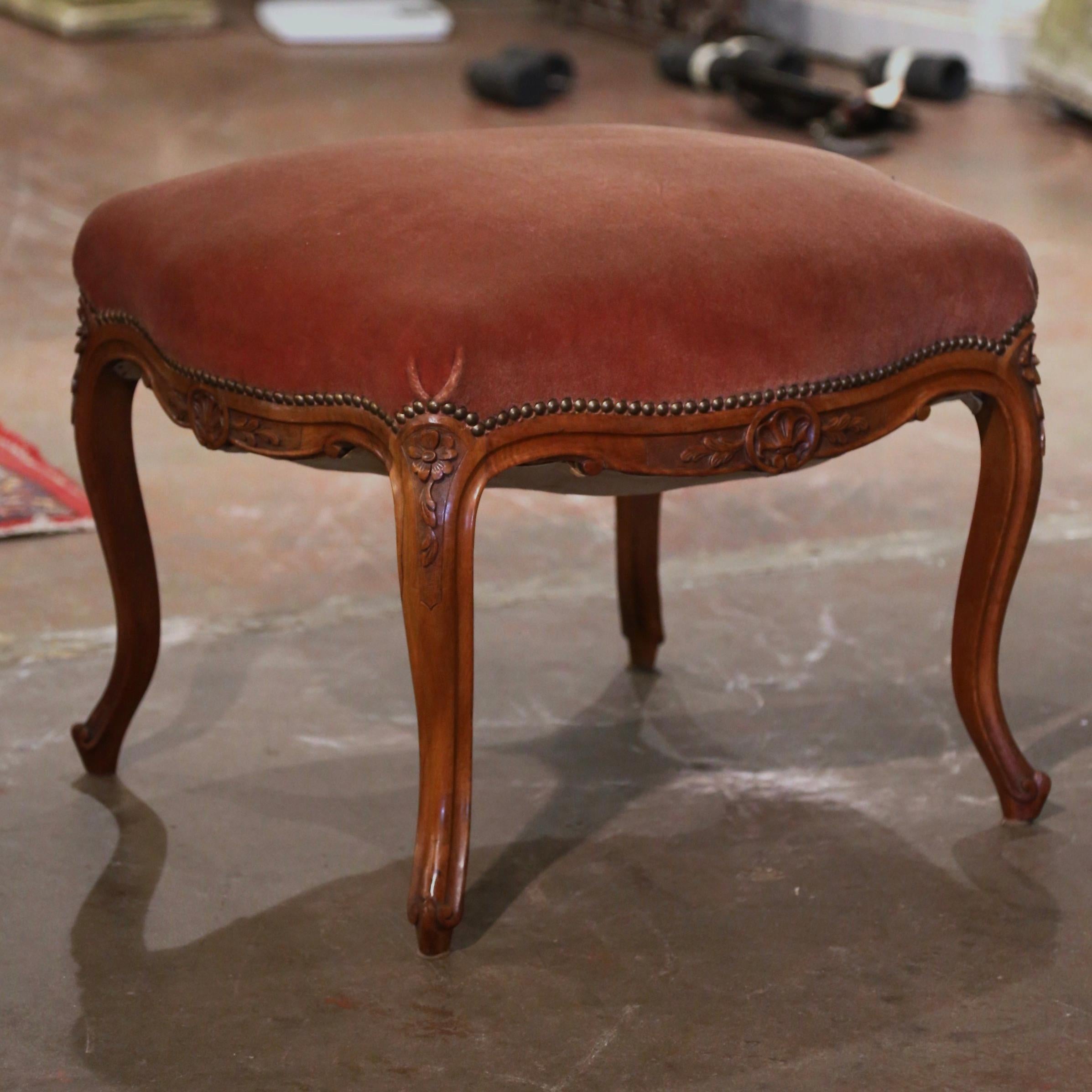 Early 20th Century French Louis XV Carved Walnut & Velvet Stool from Provence For Sale 2