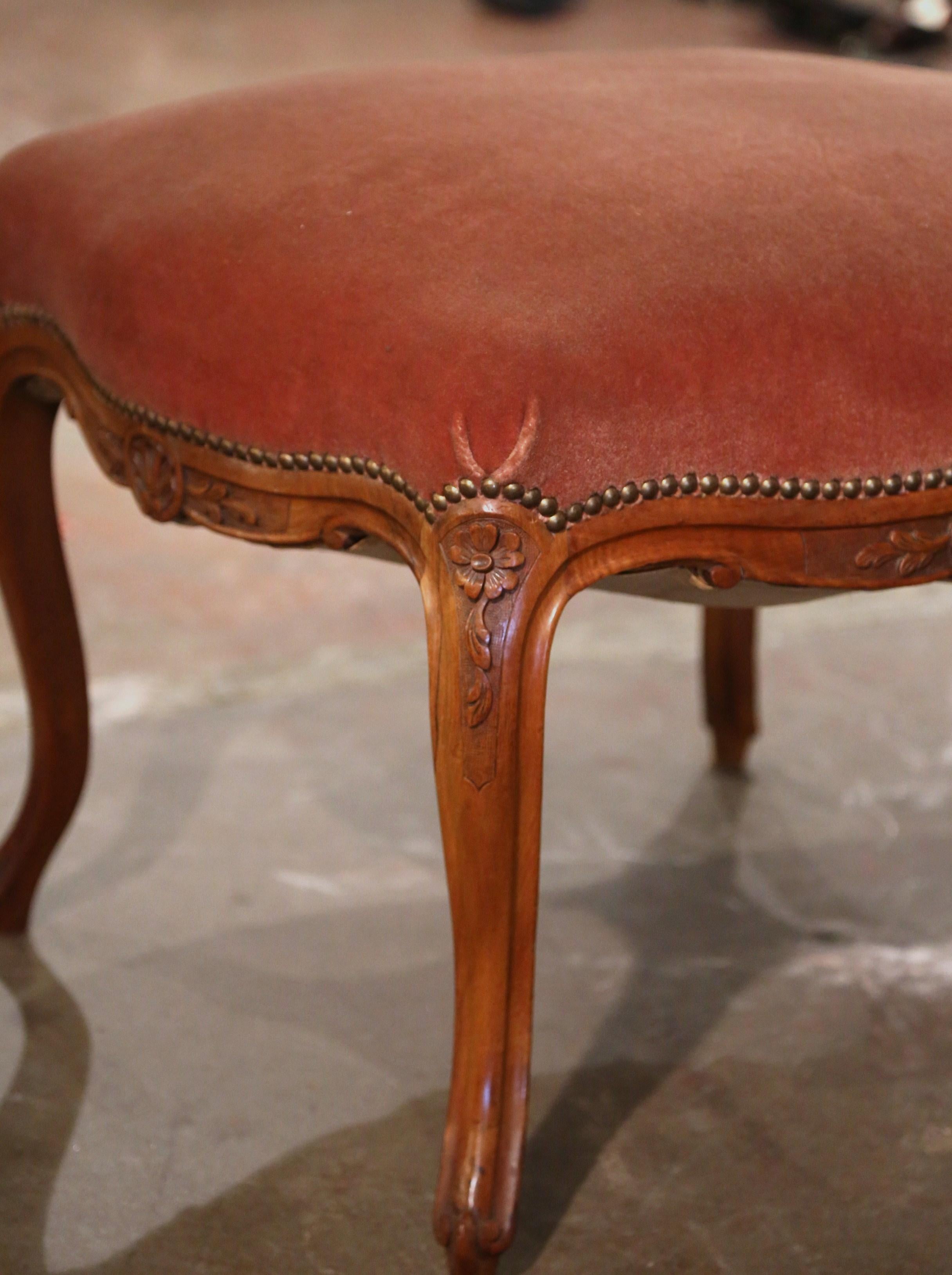 Early 20th Century French Louis XV Carved Walnut & Velvet Stool from Provence For Sale 3
