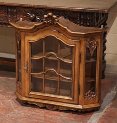 Early 20th Century French Louis XV Carved Walnut Wall Vitrine with Glass Door