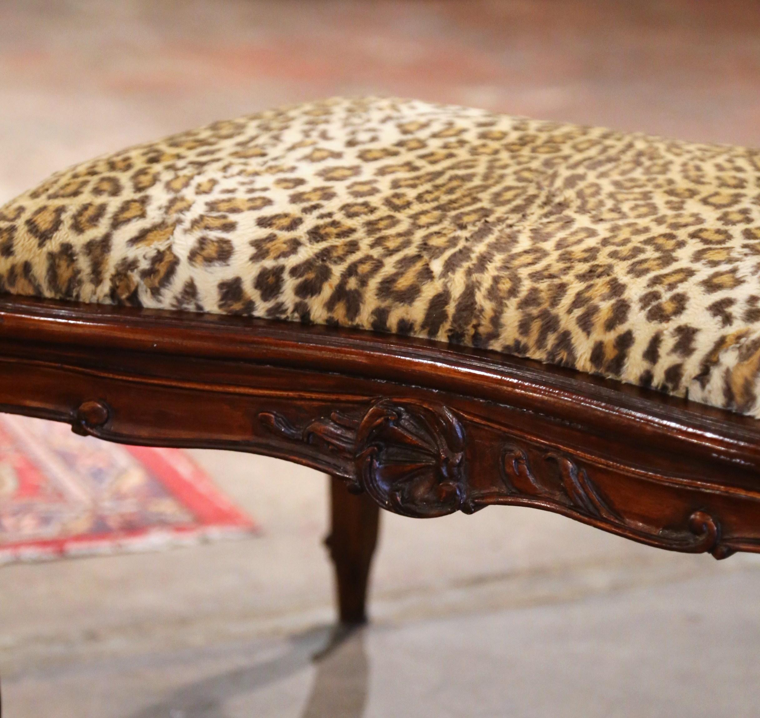 Early 20th Century French Louis XV Carved Walnut with Faux Fur Upholstery  In Excellent Condition For Sale In Dallas, TX