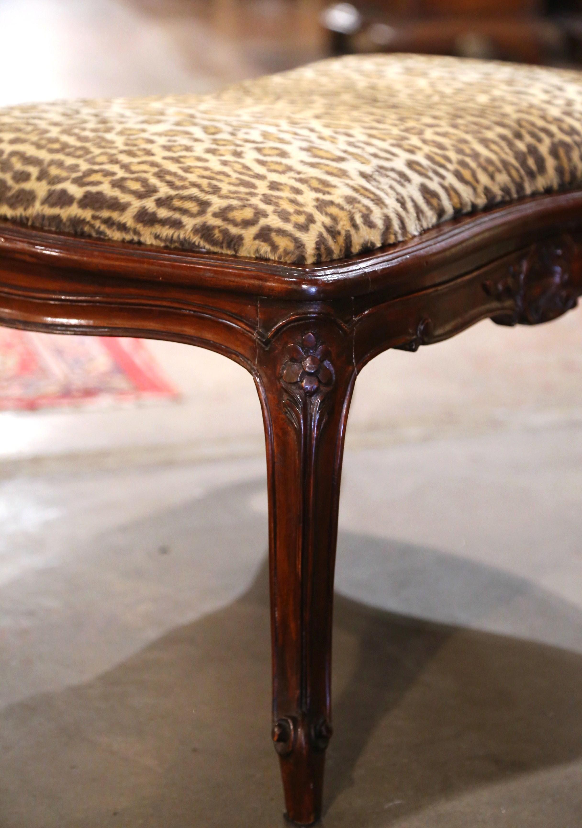 Early 20th Century French Louis XV Carved Walnut with Faux Fur Upholstery  For Sale 4