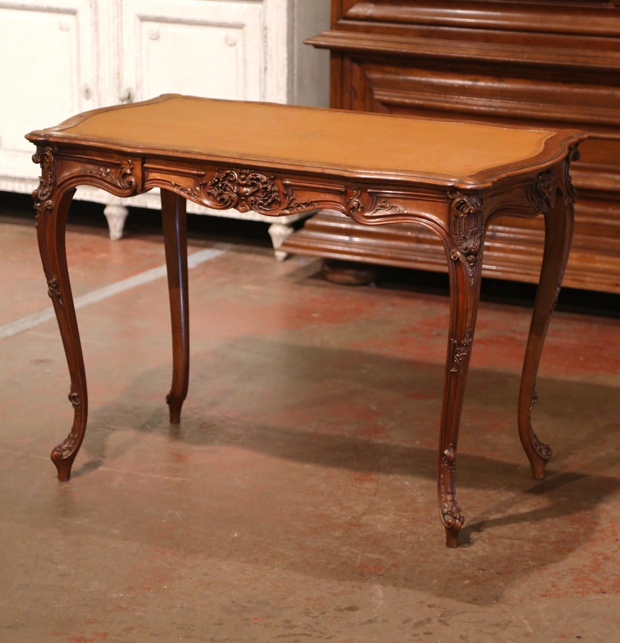 Early 20th Century French Louis XV Leather Top Carved Walnut Side Table Desk 1
