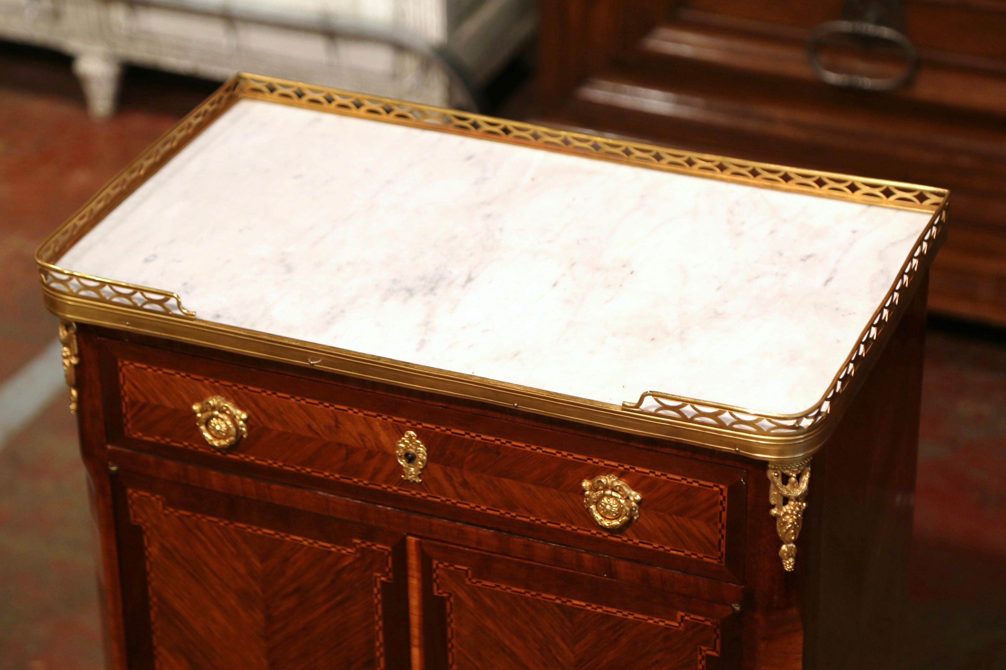 Early 20th Century French Louis XV Marquetry Rosewood Cabinet with Marble Top In Excellent Condition In Dallas, TX