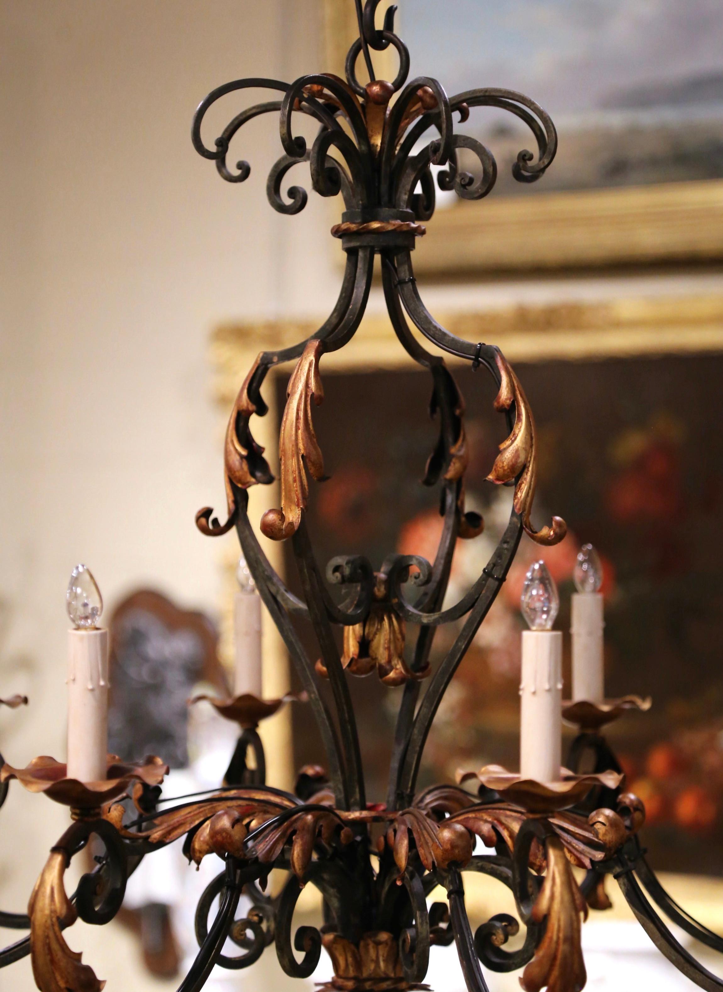 Early 20th Century French Louis XV Painted & Gilt Six-Light Iron Chandelier For Sale 4