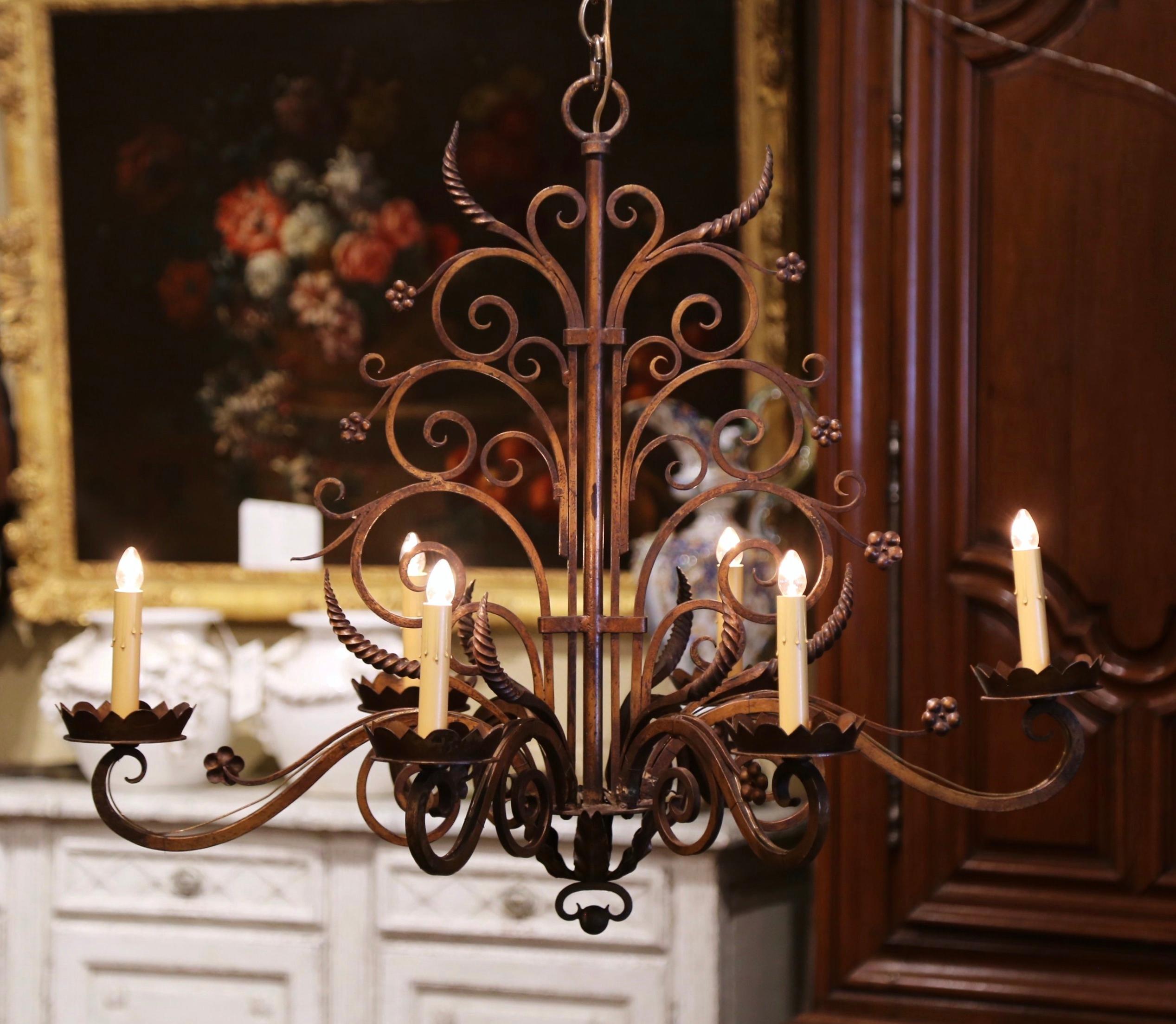 Early 20th Century French Louis XV Six-Light Iron Chandelier with Bronze Finish 2