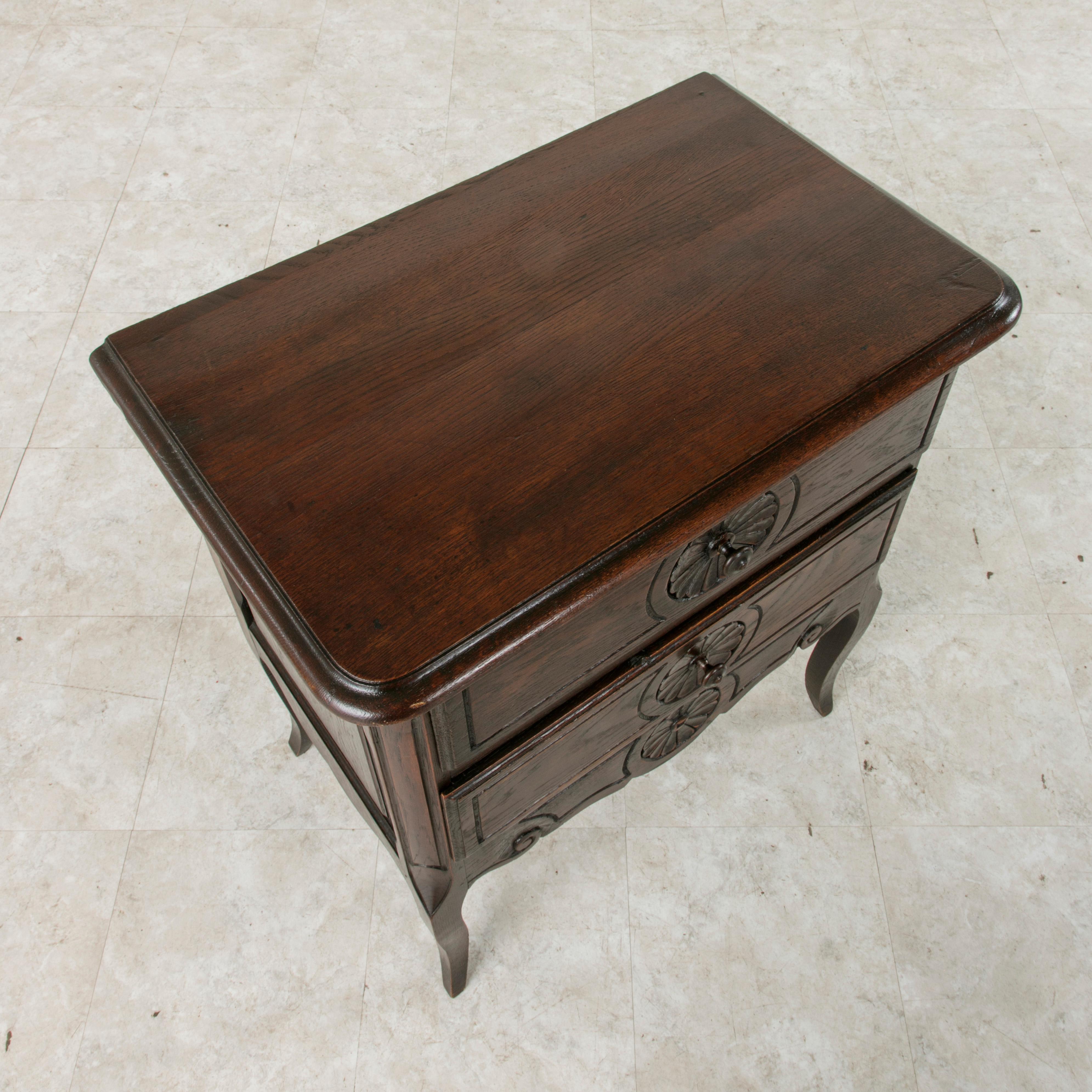 Early 20th Century French Louis XV Style Carved Oak Nightstand, or Chest 4