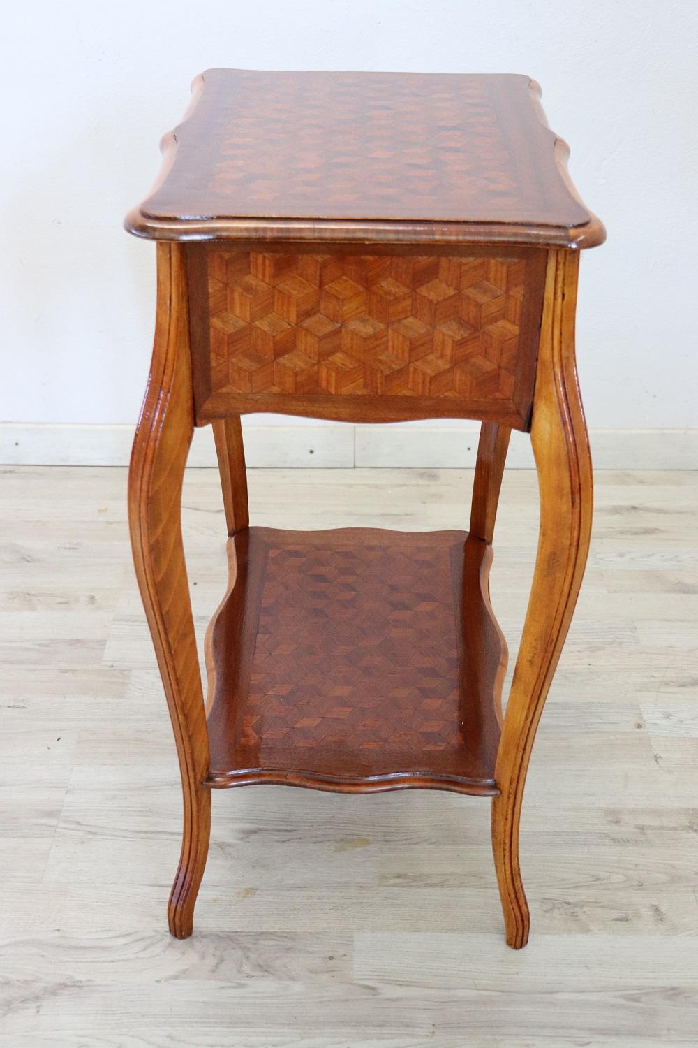Early 20th Century French Louis XV Style Marquetry Wood Side Table Vanity Table 3