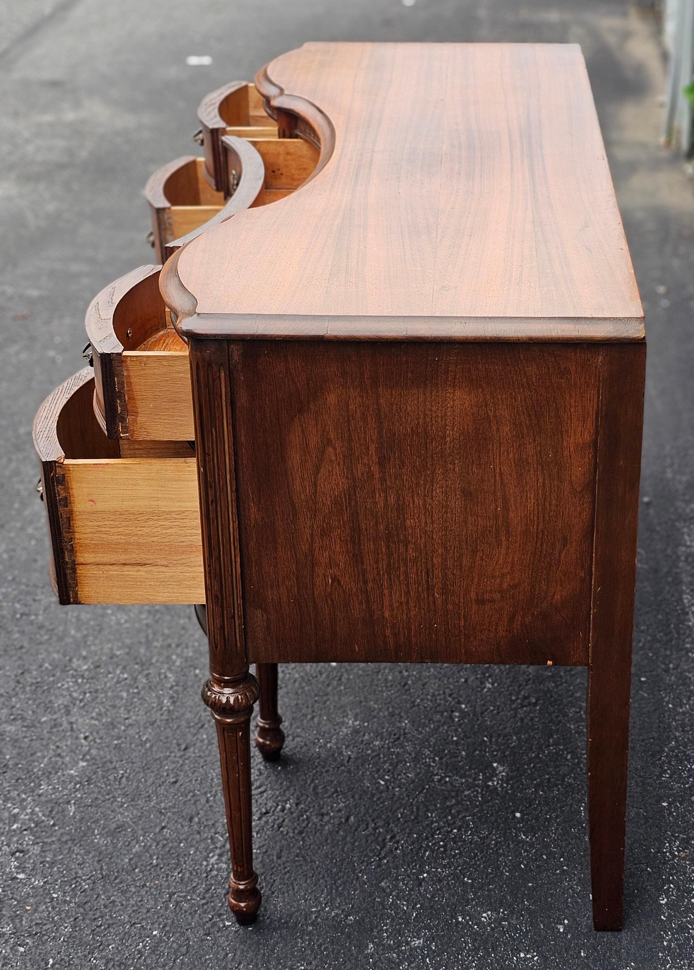 Early 20th Century French Louis XV Style Mahogany Vanity Desk For Sale 2