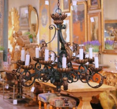 Early 20th Century French Louis XV Verdigris and Gilt 12-Light Iron Chandelier
