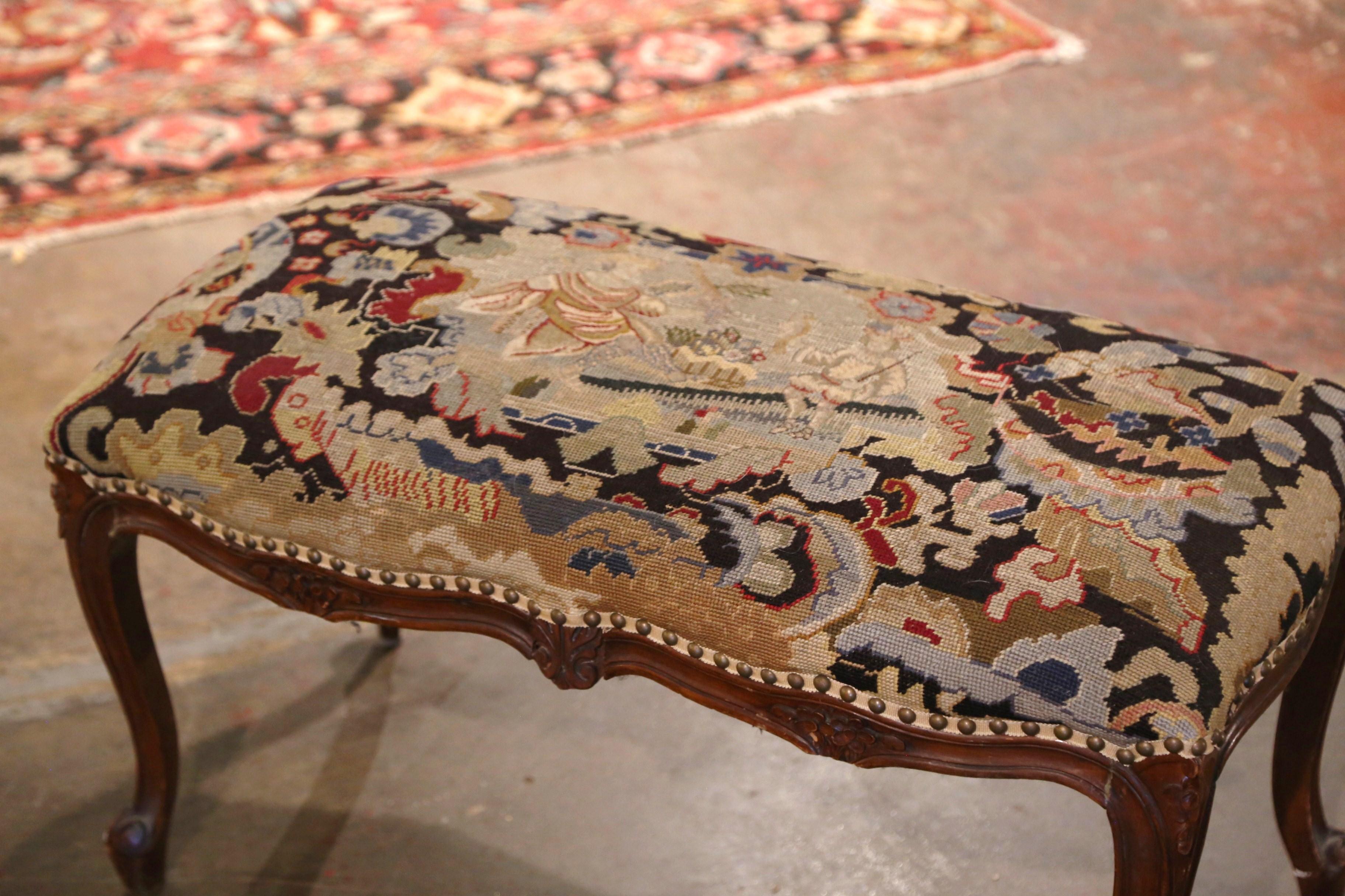 Patinated Early 20th Century French Louis XV Walnut Bench with Needlepoint Tapestry